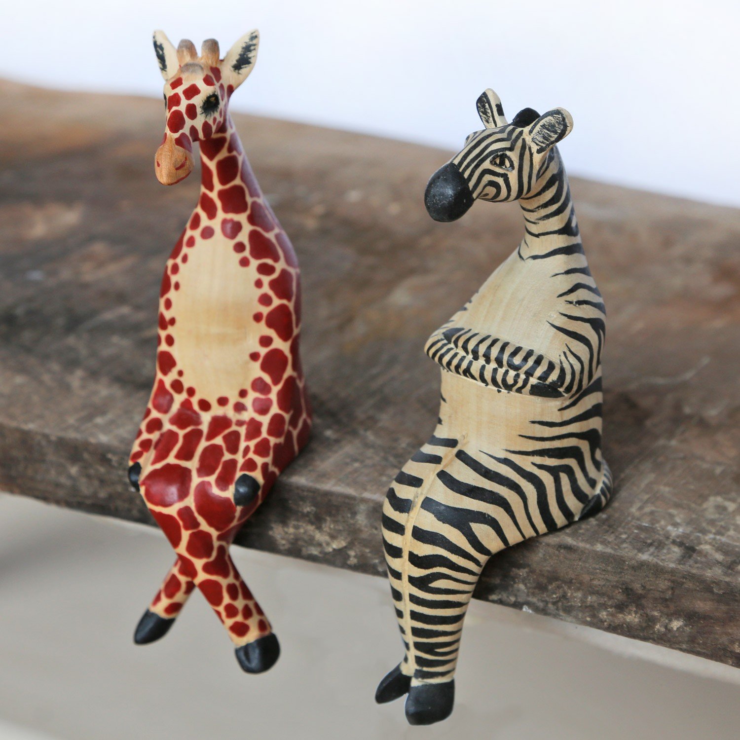 Amazon.co.jp: Jacaranda Wood Giraffe Shelf Sitter ' Stoic