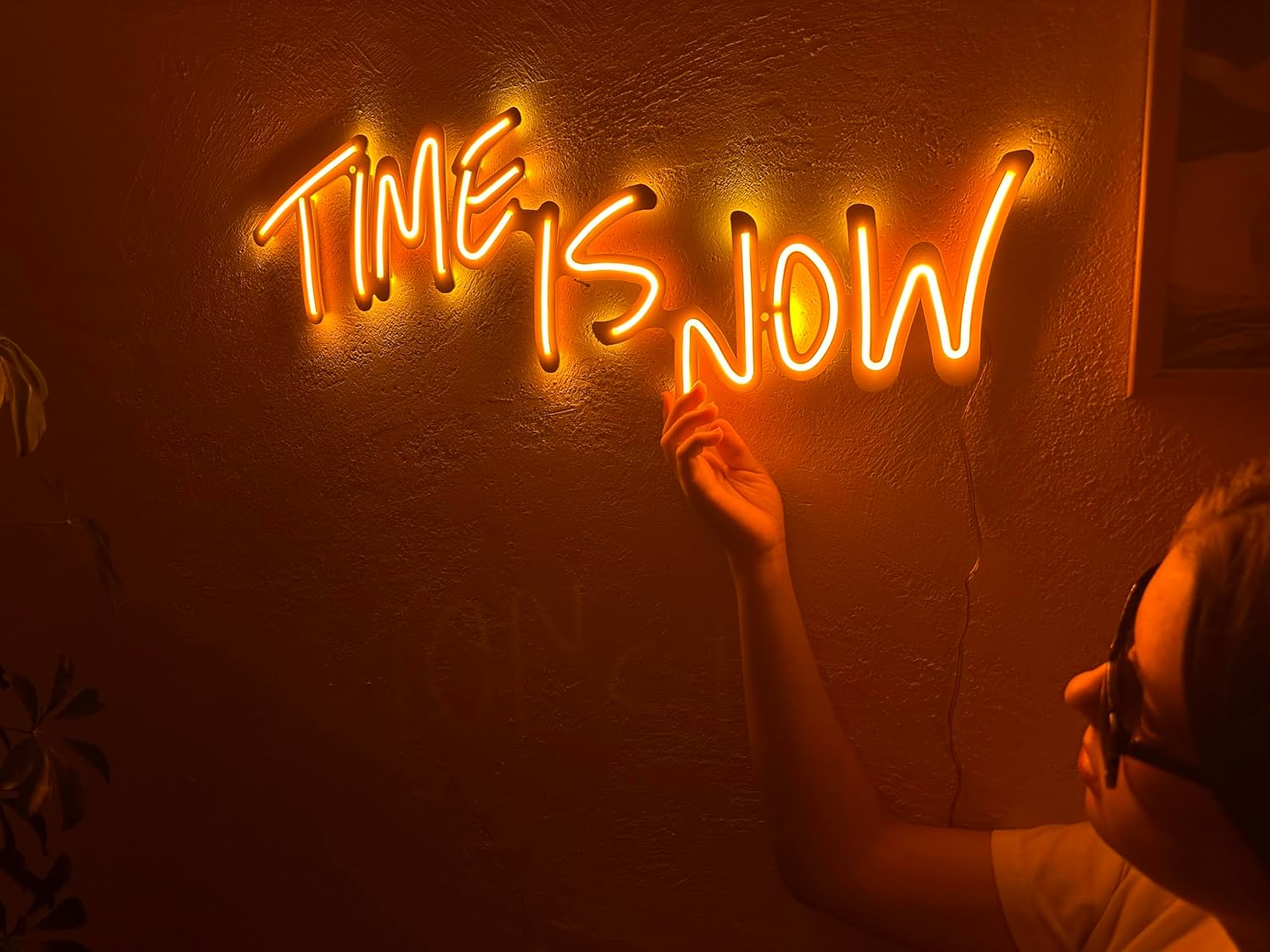 Time is Now Wall Sign, Neon Metal Wall Art, Motivational Neon Sign, Neon Wall Decor, Neon Wall Sign, LED Light Decor, Home Office Cafe Bar Pub Wall Decor (Without Remote Control)