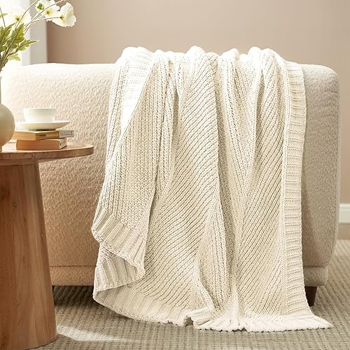 Amélie Home Chevron Chenille Knit Throw Blanket for Couch, Cozy