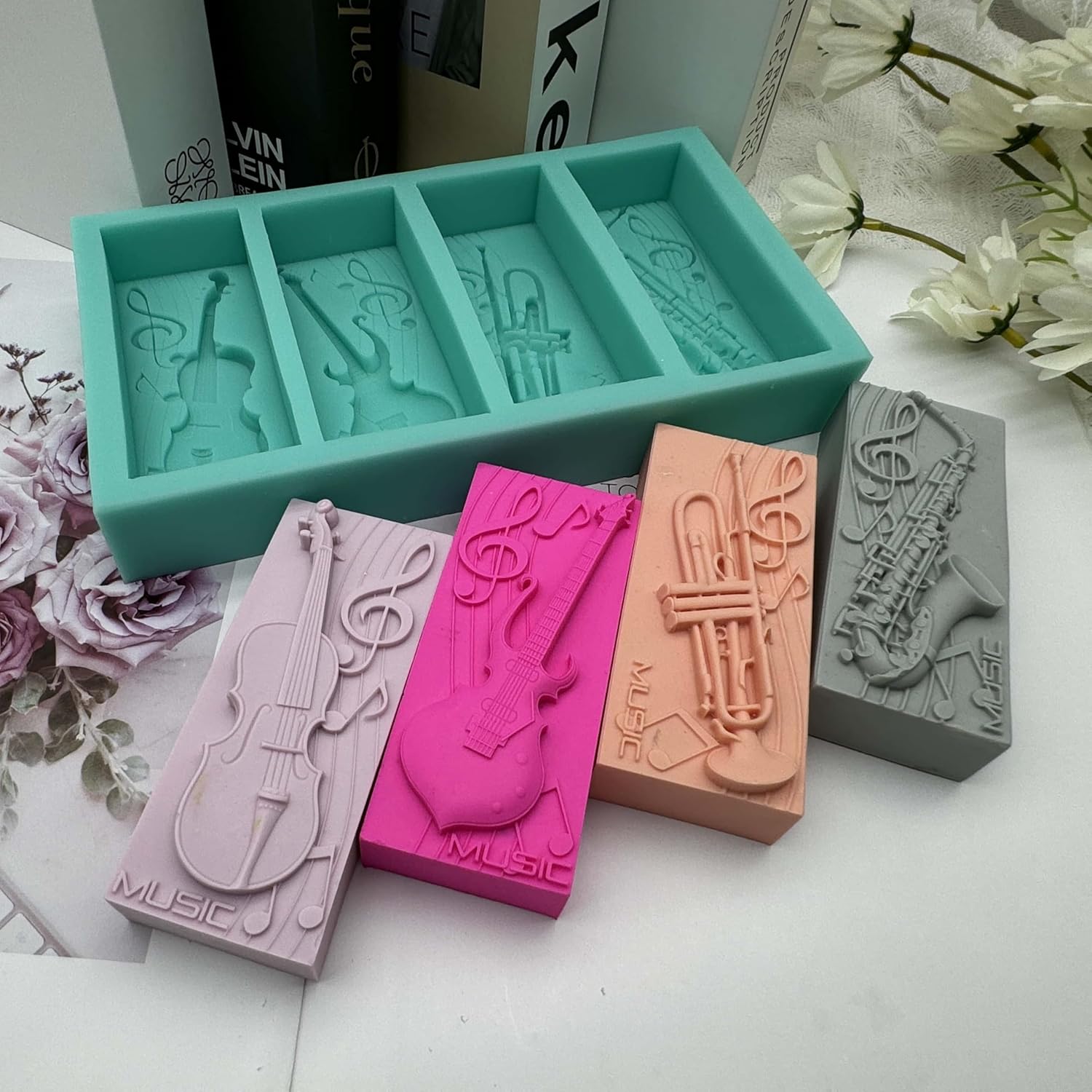 4 Cavities Musical Silicone Soap Mold Scented Wax Resin Gypsum Crafts Silicone Mould Guitar Bass Trumpet Saxophone Design Soap Silicone Molds Moulds