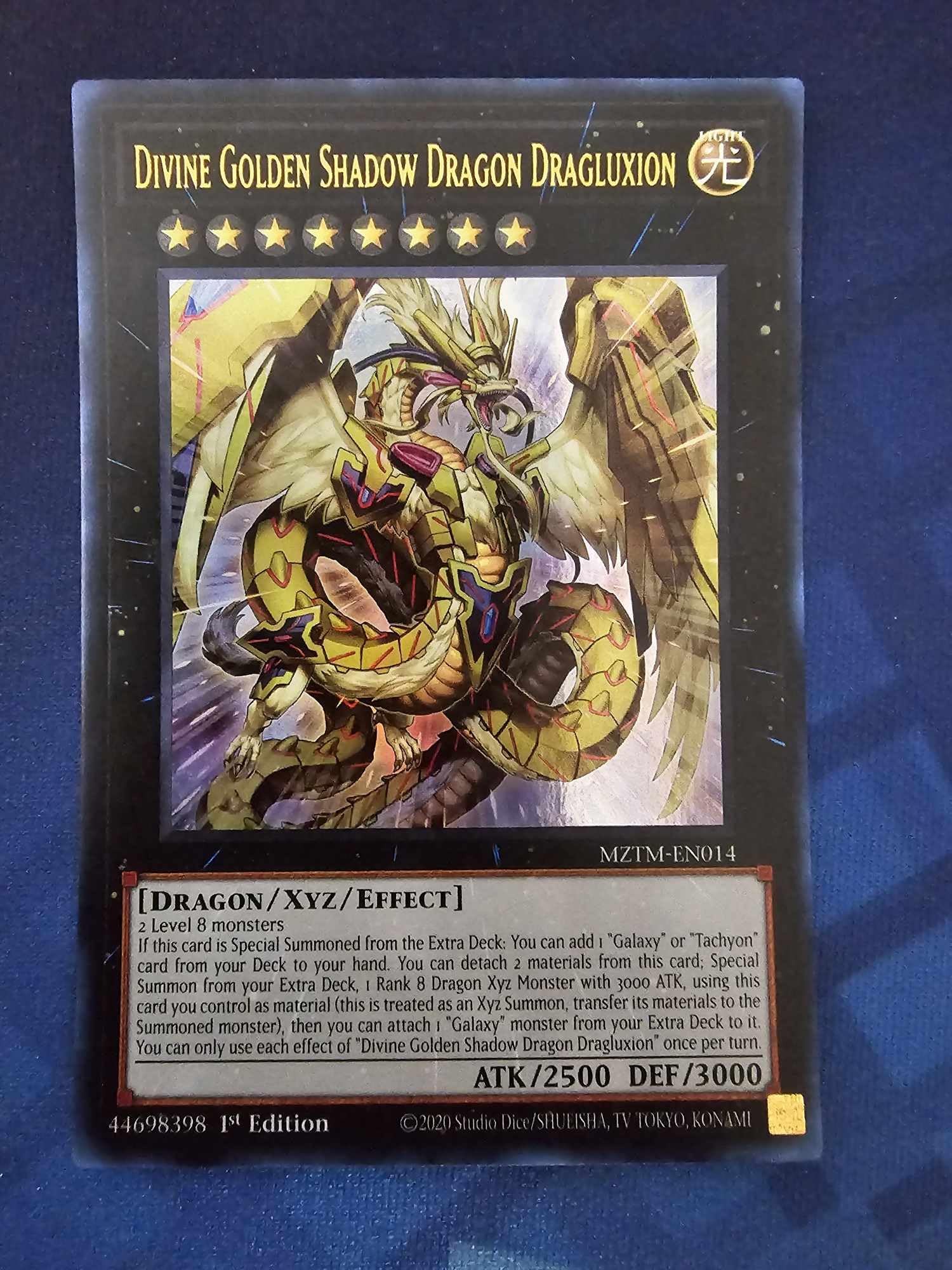 Amazon.com: Divine Golden Shadow Dragon Dragluxion - MZTM-EN014