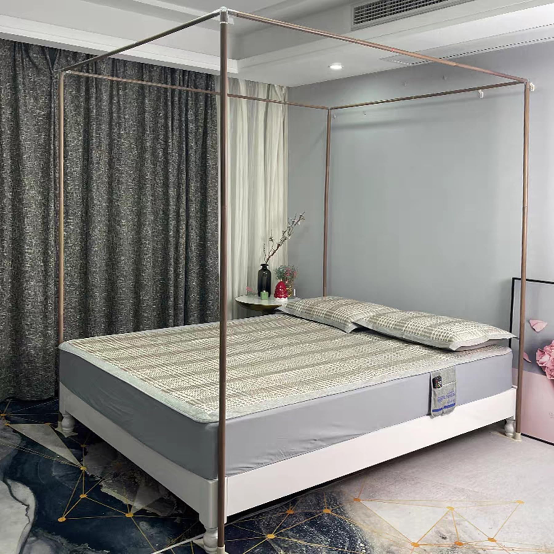 Poteaux de cadre de lit à baldaquin pour créer une chambre romantique