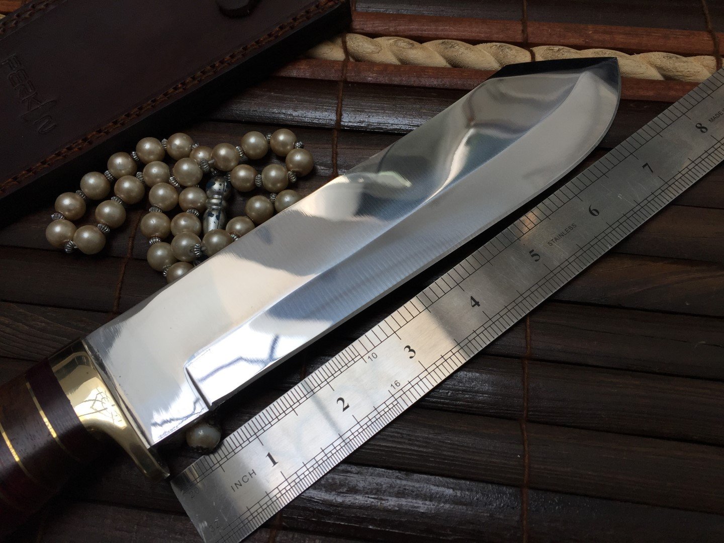 Coltello da caccia fatto a mano personalizzabile.