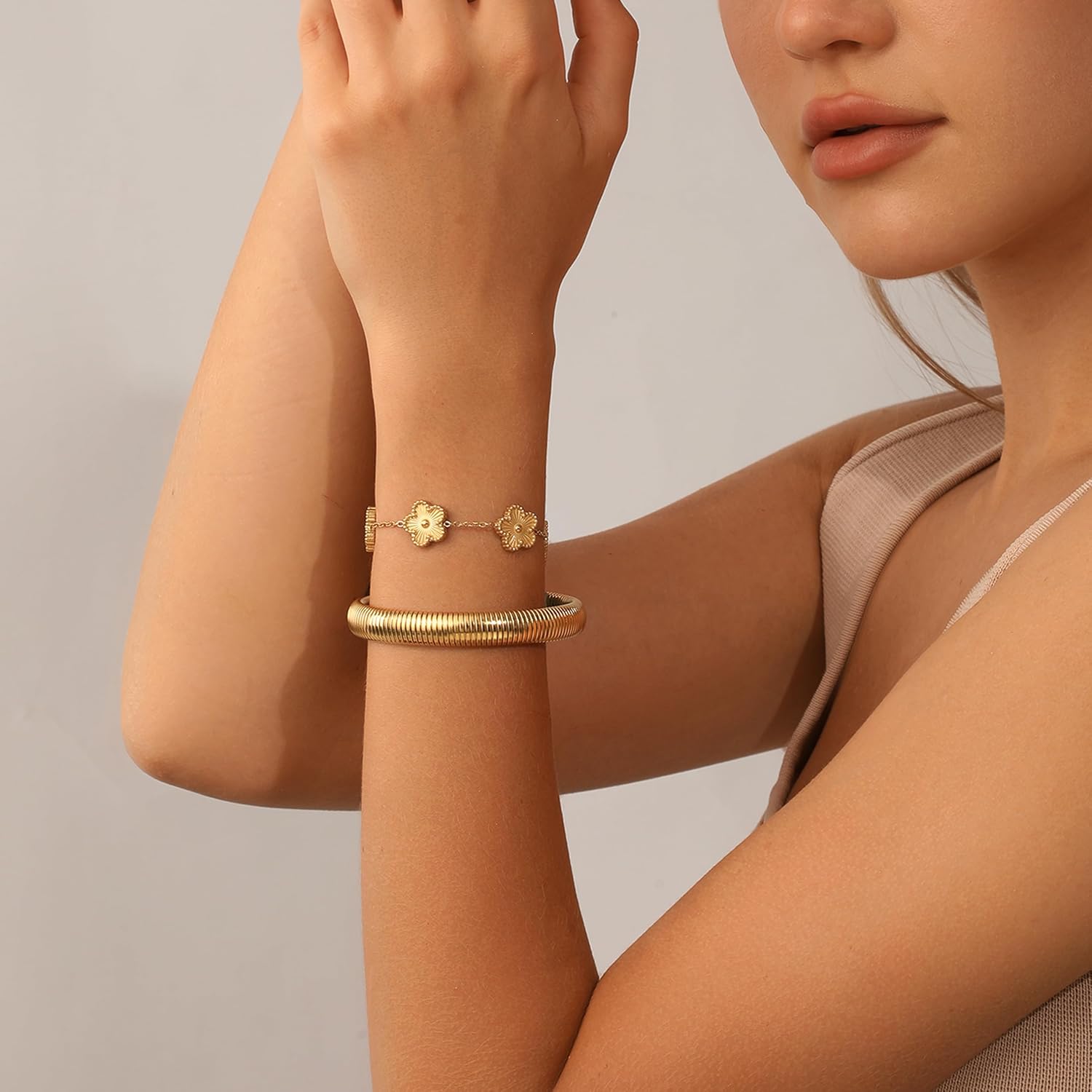 Stackable Four Leaf Clover Bracelets for Women, 18K Gold Plated Bangle Bracelets Set, 2 Pcs Chunky Jewelry Gifts