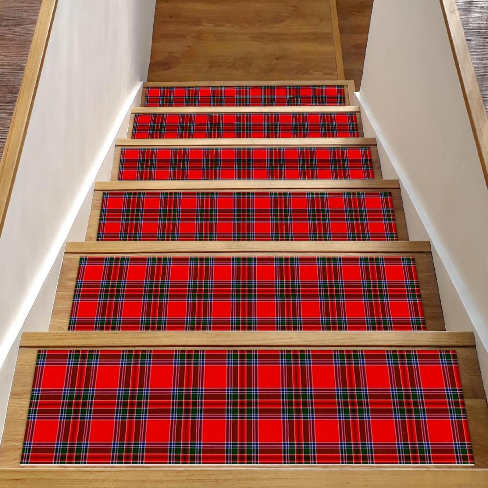 Alfombras para escaleras interiores: protección antideslizante para niños