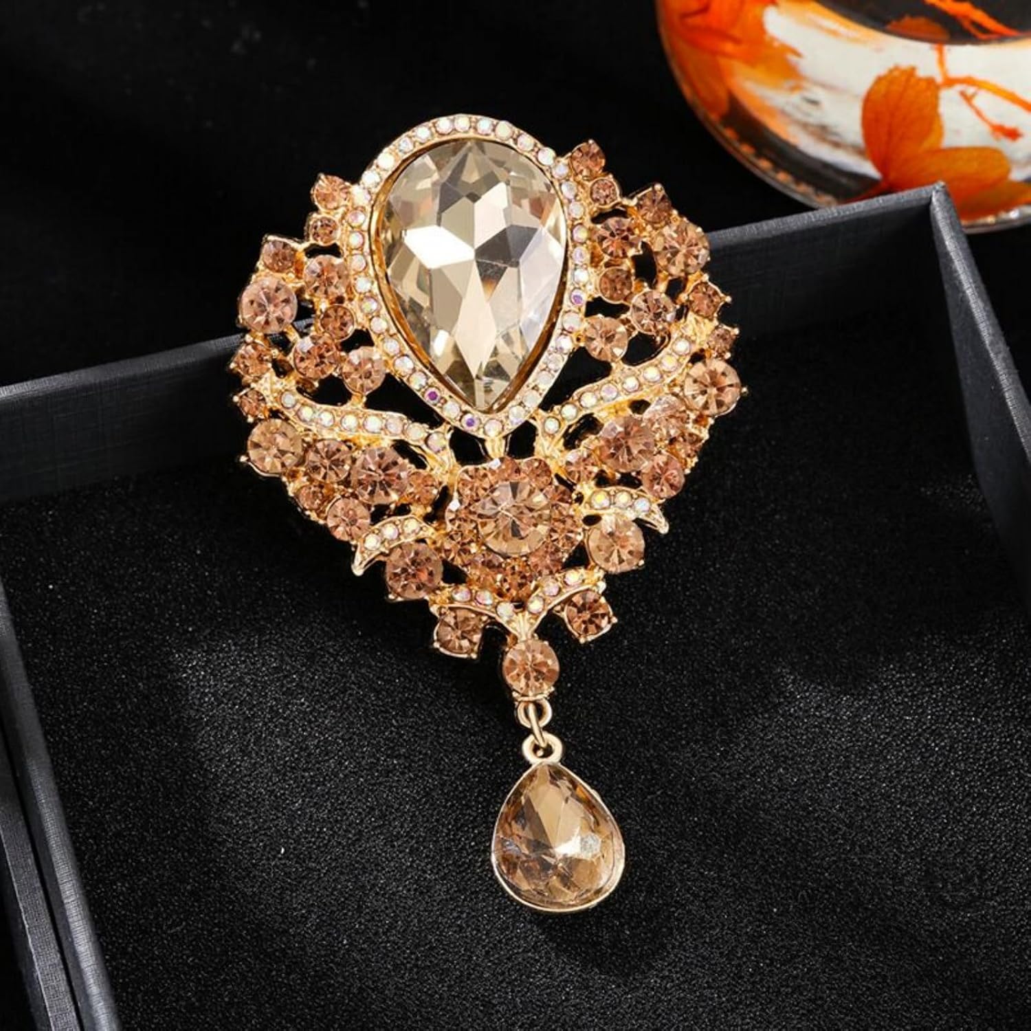 WCRAZYE Rhinestone Bridal Brooch for Women Delicate Sparkly Crystal Bouquet Flower Teardrop Brooch Pin Elegant Large Gorgeous Bouquet Brooch Pin Clothing Hat Bag Accessories Christmas Wedding Bridal Birthday Jewelry
