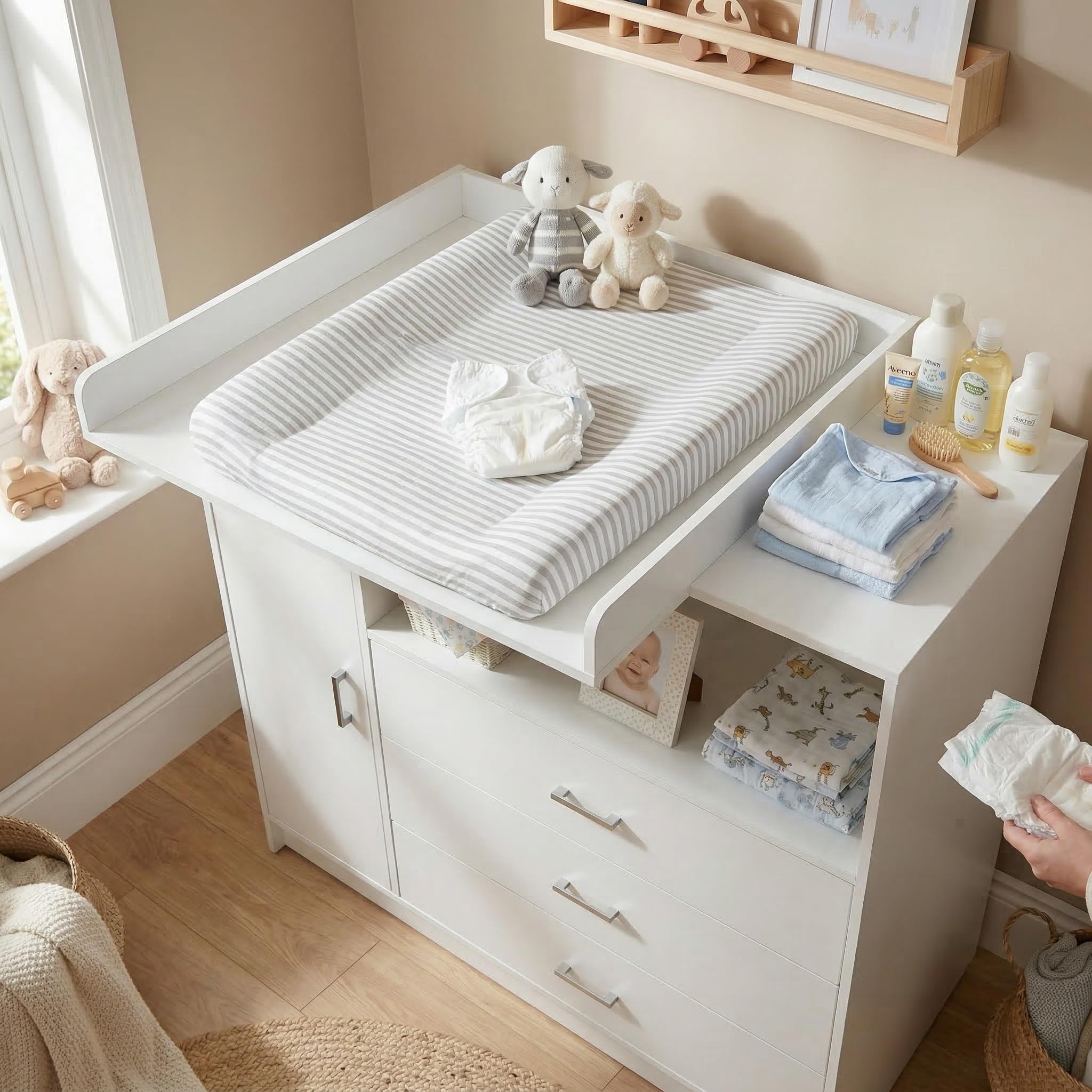 ecomi Cómoda Cambiador para bebé en Madera con Plan de Cambiar, 3 cajones, 1 puerta, Altura 100 cm, Color Blanco, Dimensiones 113x100 cm, tiradores cromados