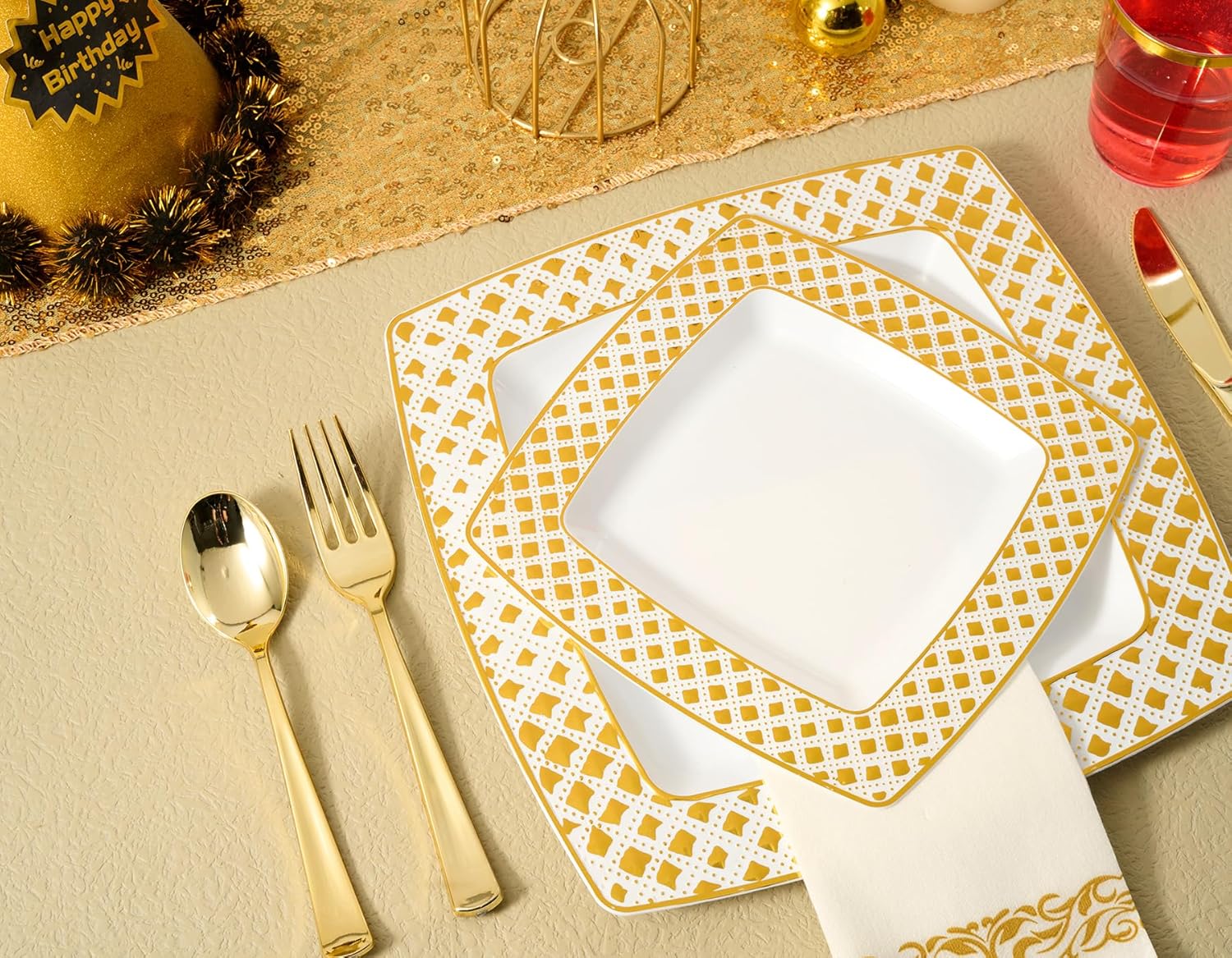 FOCUSLINE 175 Ct Gold Dinnerware Set for 25 Guests - Square Plastic Plates with Diamond Rim, Including 25 Disposable Dinner & Dessert Plates, Napkins, Cups, Cutlery - Image 4