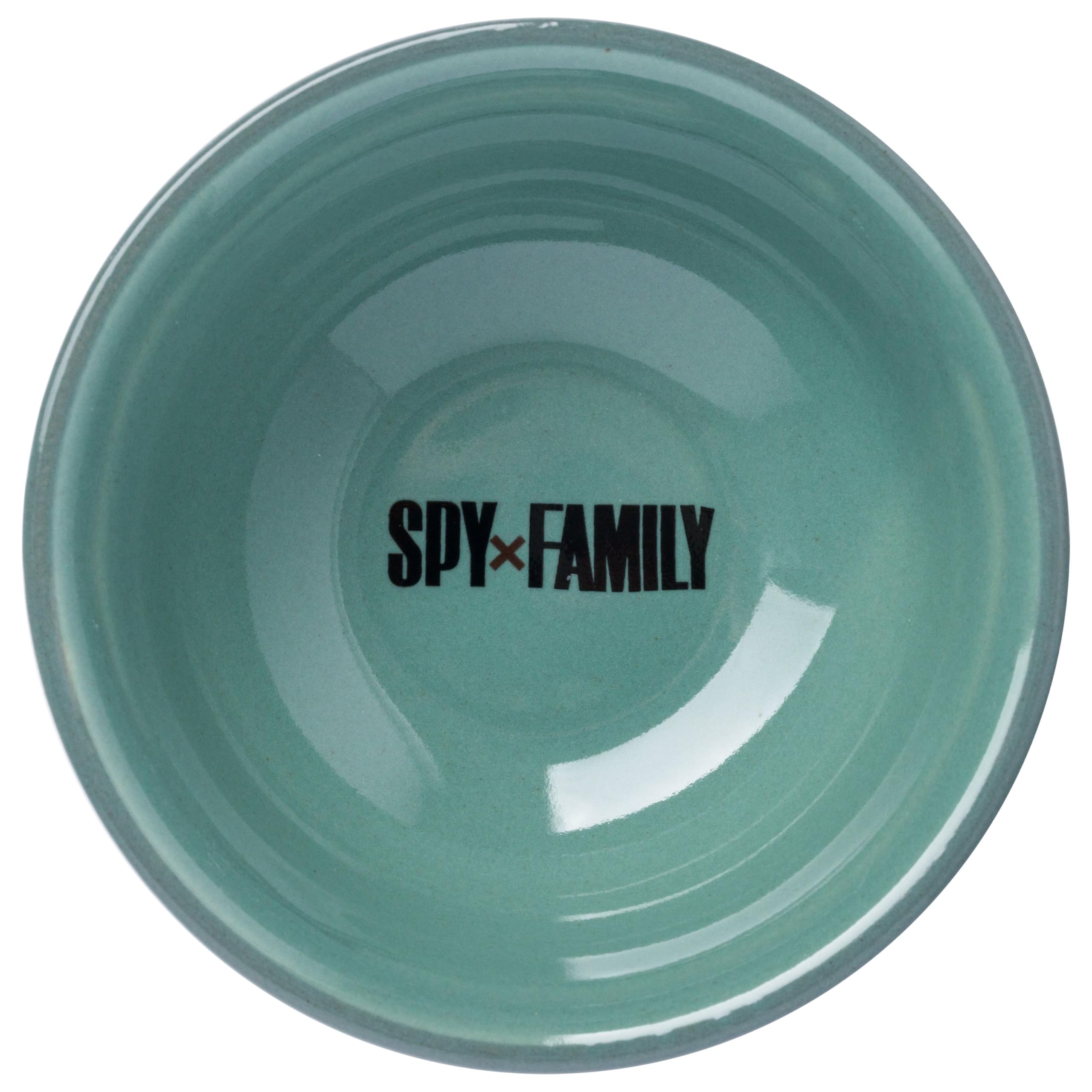 Silver Buffalo Spy X Family Japanisches Anime mit Anya Forger, Loid (Twilight) und Yor (Dorn Princess) Keramik-Sushi-Set mit Dip-Soßenschale und passenden Essstäbchen
