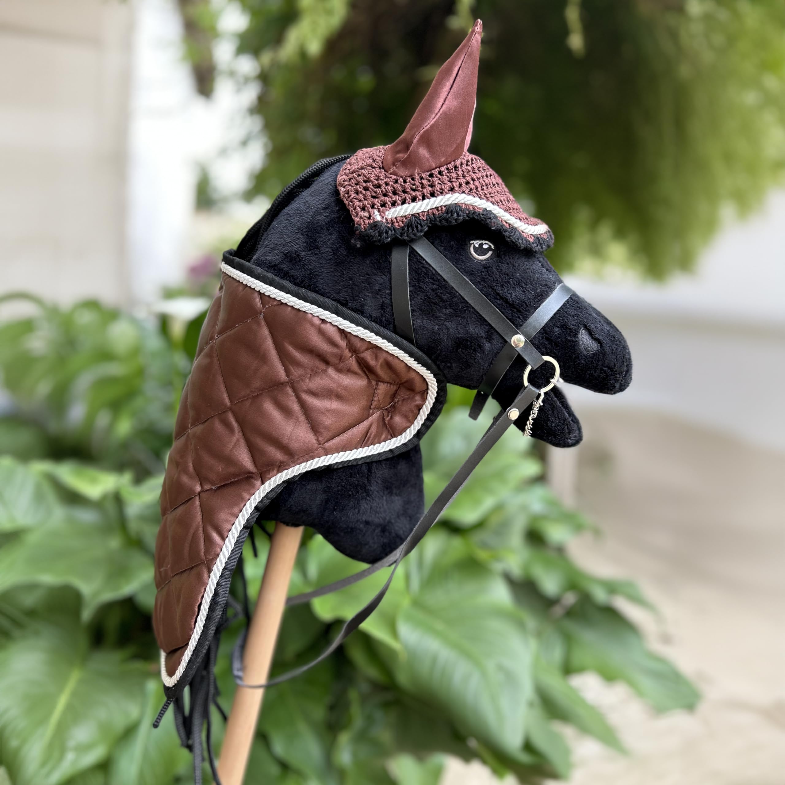 Set di accessori marrone cioccolato per Hobby Horse e cavallo stick: cavezza muta con cordino + coperta + berretto anti-mosche
