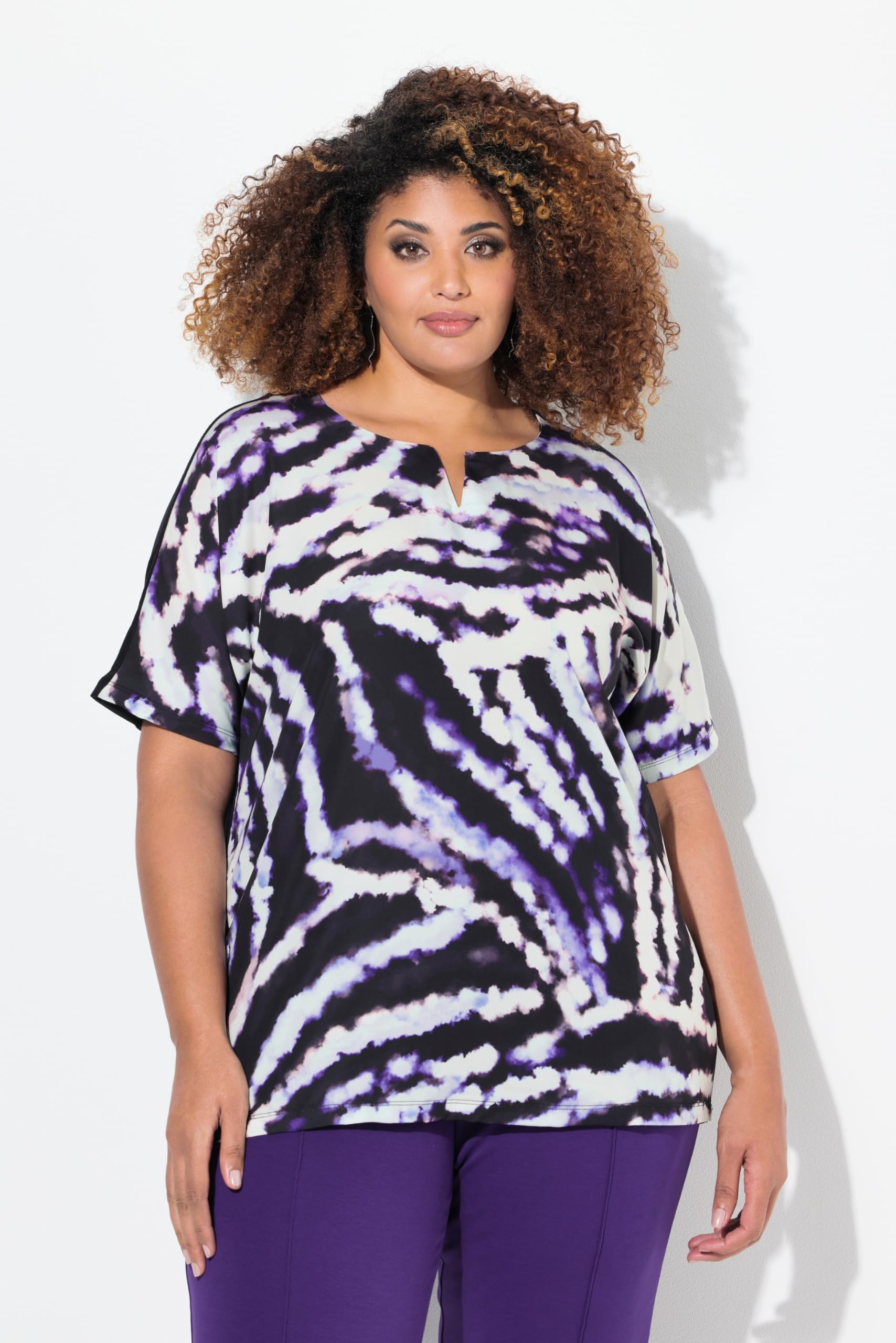 Ulla Popken Camiseta Tipo Blusa, patrón Batik, Cuello de túnica, Media Manga 833627