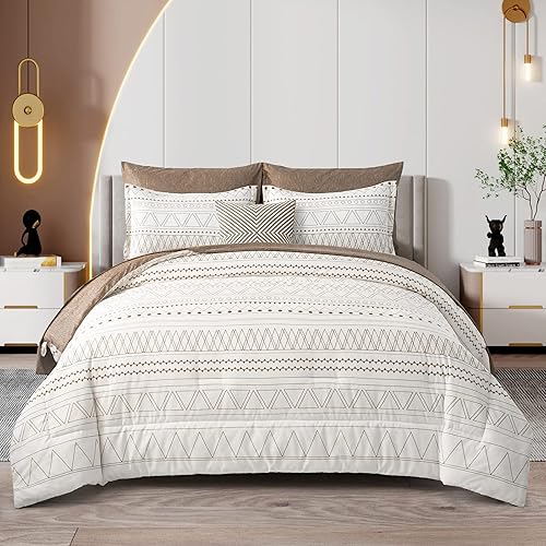 WONGS BEDDING Juego de edredón marrón bohemio de 7 piezas para cama Queen en una bolsa, edredón geométrico a rayas, reversible, juego de ropa de