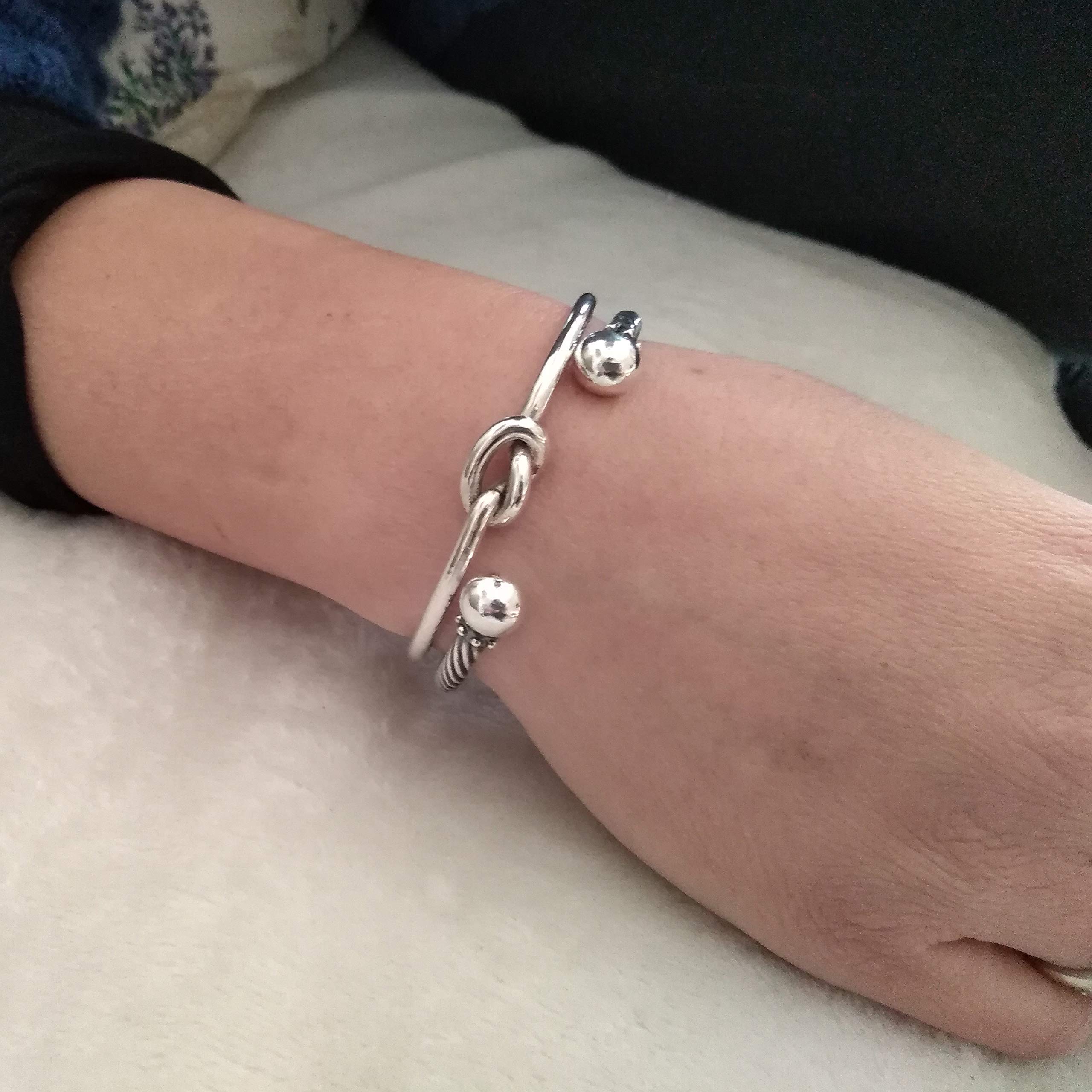 BRACCIALE FILO RIGIDO con NODO in ARGENTO 925 MASSICCIO