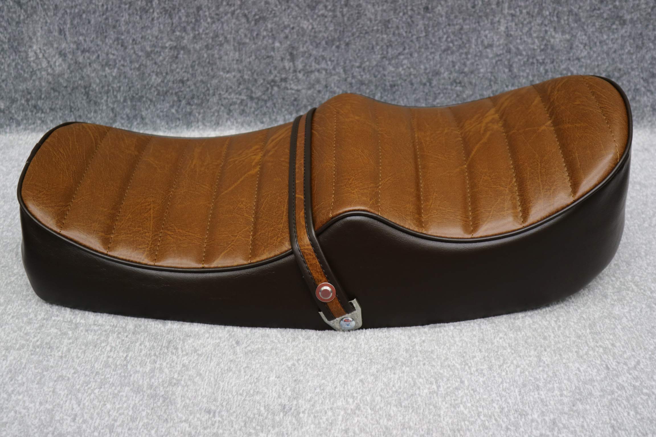 Amazon | CB750K (茶ツートン 皮 標準 タックロール シート