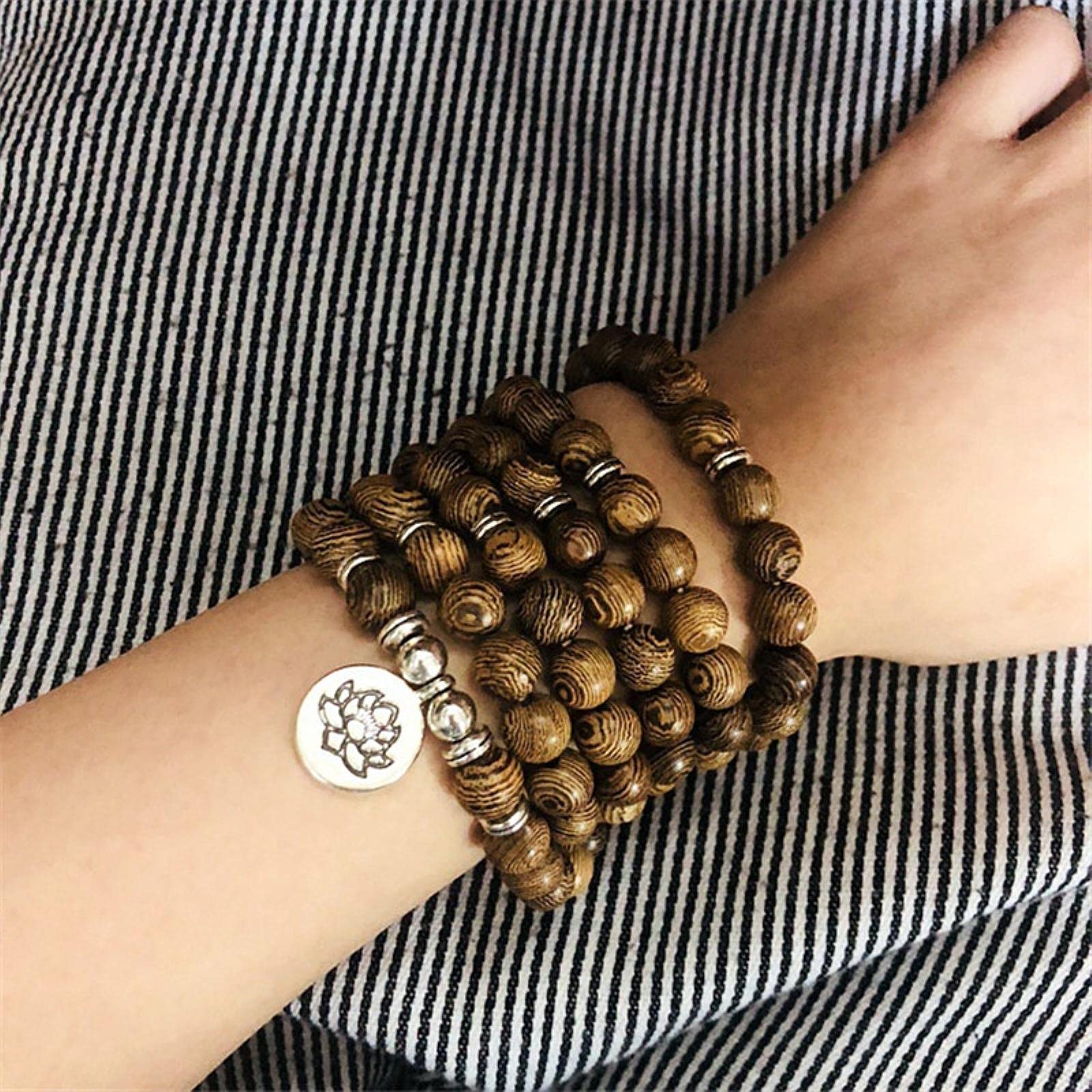 Gebetsperlen Buddhistische Gebetsperlen Mala Perlen 1 PC Yoga 108 Perlen Armband Natures Sandelholz Buddhist Buddha Holz Gebet Perlen Om Armband Halskette Rosenbraun