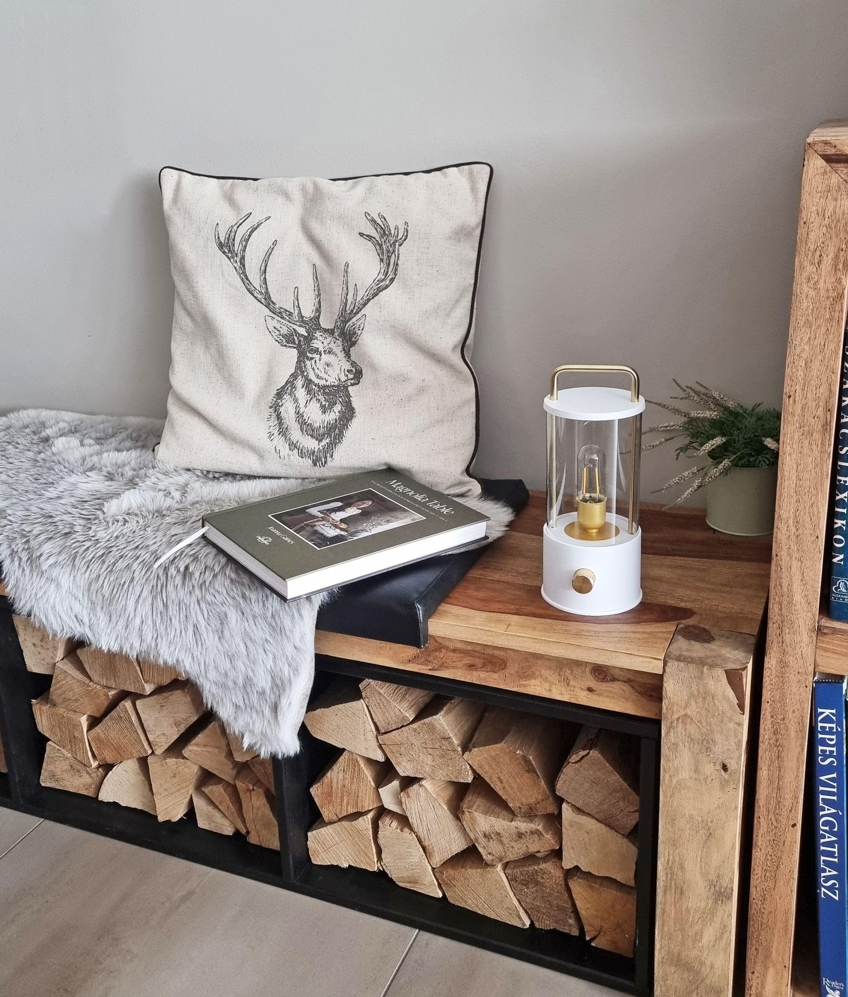 Coen Bakker Lampada da tavolo a LED dimmerabile, IP44, con USB, luce bianca calda, per interni ed esterni, 15 x 11 cm, colore: Bianco