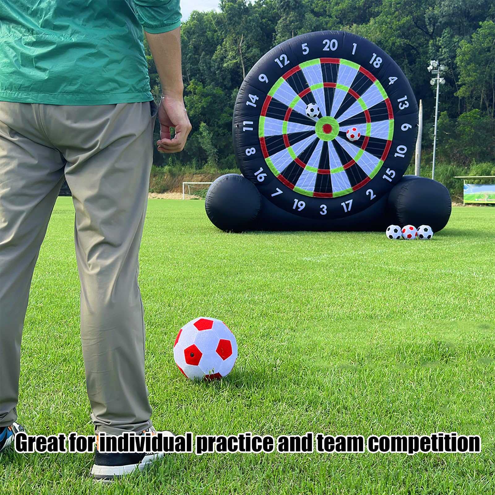 Outdoor Fußball Dartscheibe mit Fußballbällen Riesen Spiel Set inklusive Luftpumpe und Reparaturset für sportliche Aktivitäten