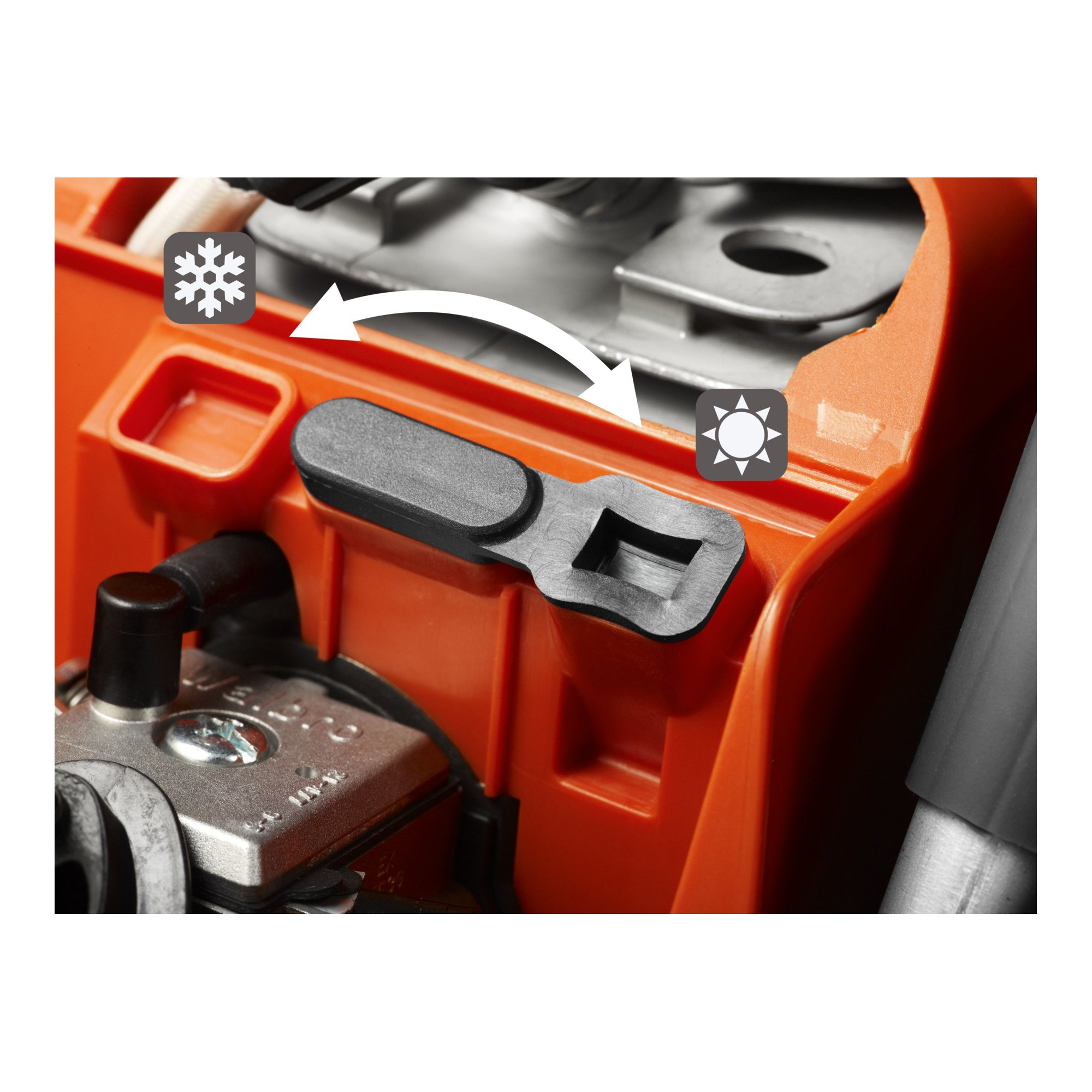 Motosega Husqvarna 543 XP per uso professionale con accensione facilitata e motore di elevata potenza, 43,1 cm³, 2,2 kW, barra da 38 cm, 4.5 Kg di peso leggera e versatile