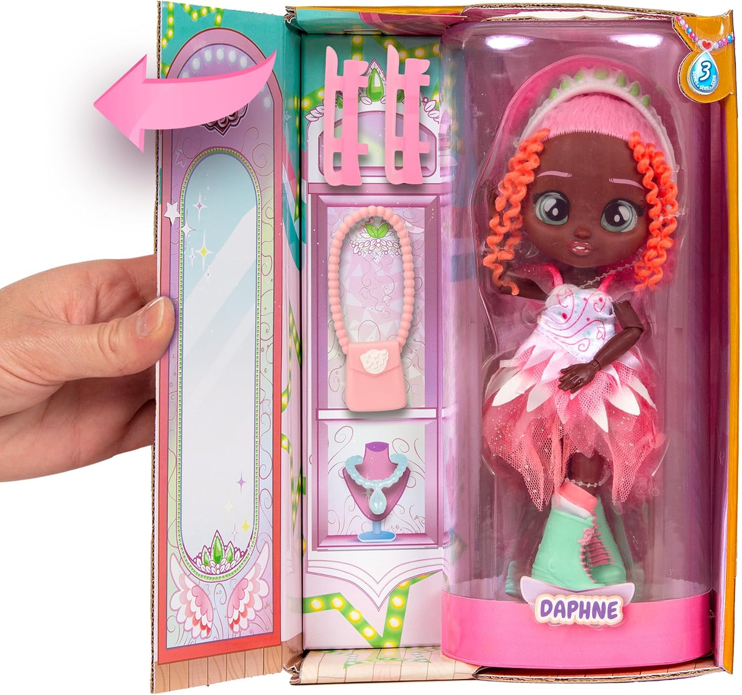 BFF BY CRY BABIES S3 Daphne - Collectable fashion doll with long hair, cloth clothes and 9 accessories, ideal for girls and children from 3 years