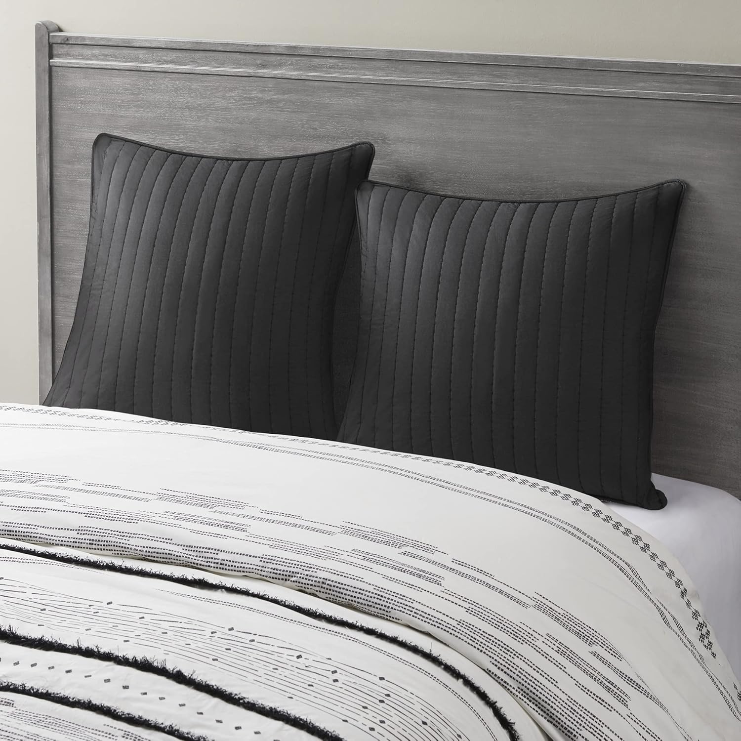 INK+IVY 100% Cotton Single Euro Sham - European Square Decorative Pillow Cover, Hidden Zipper Closure (Pillow Insert NOT Included), Camila, Quilted Black 26"x26