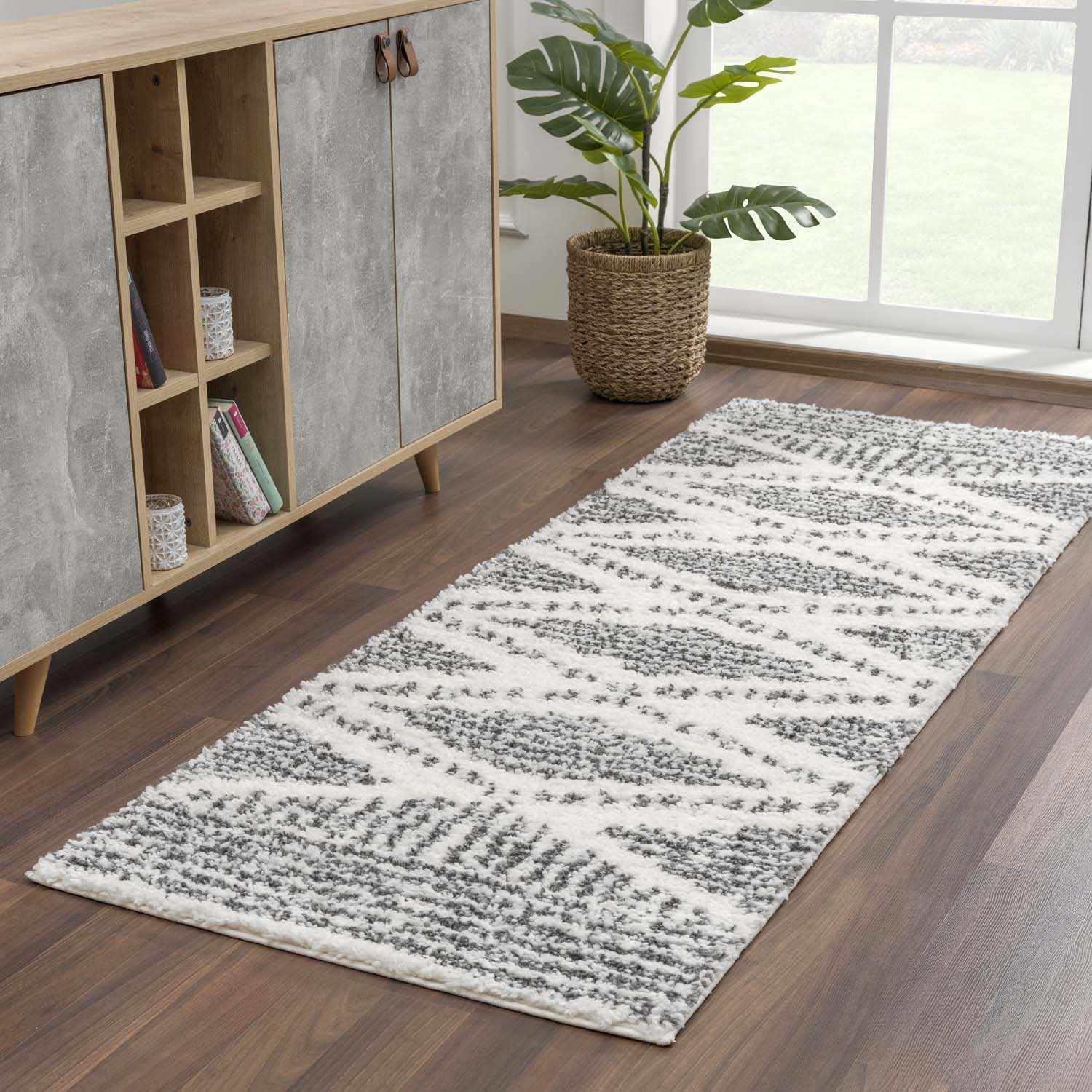Hauteloom Trunding Moroccan Farmhouse Kitchen Hallway Entryway Shaggy Runner Rug - Bohemian Shag Rug - Plush High Pile - Southwestern Boho Soft Carpet - Black, Cream, Grey, Beige - 2'7