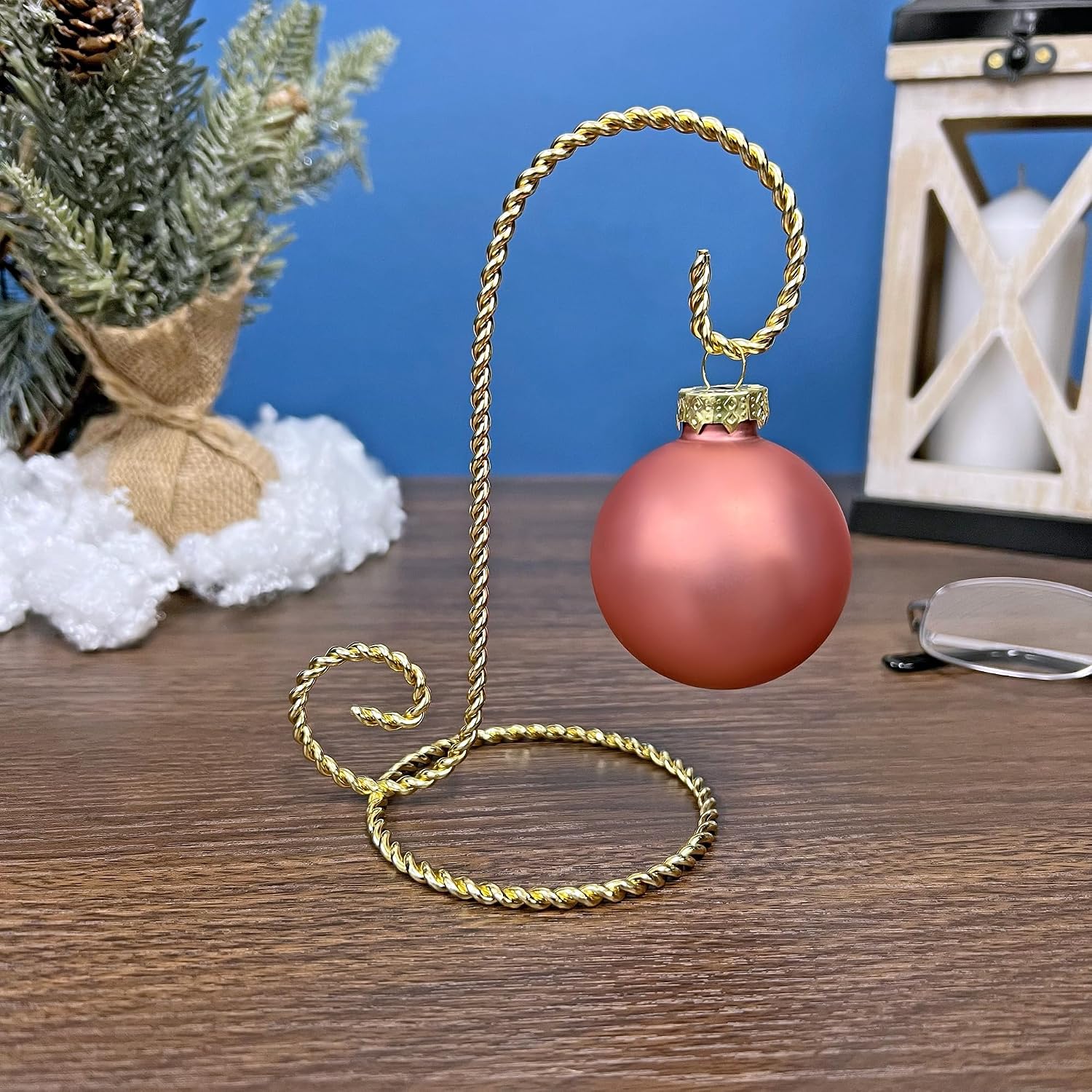 Bard's Small Twisted Gold-toned Ornament Stand, 5.5" H x 3" W x 3.5" D