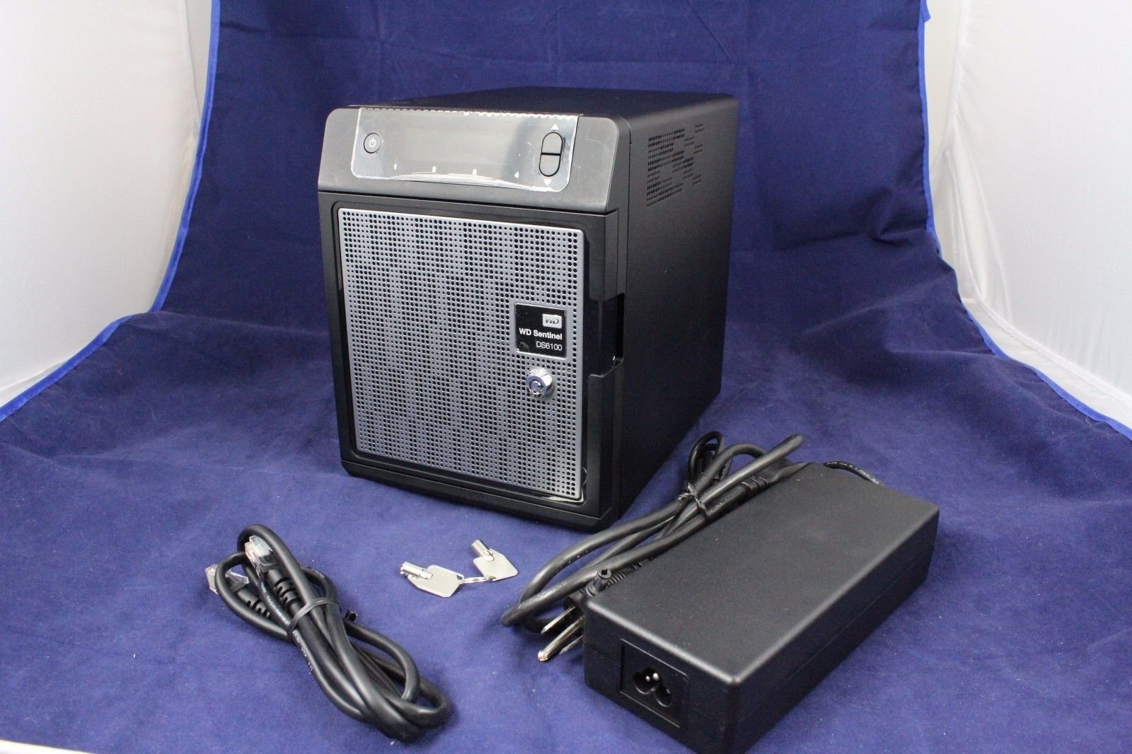 WD Sentinel DS6100 12 TB Ultra-Compact Storage Plus Server (WDBWVL0120KBK-NESN)