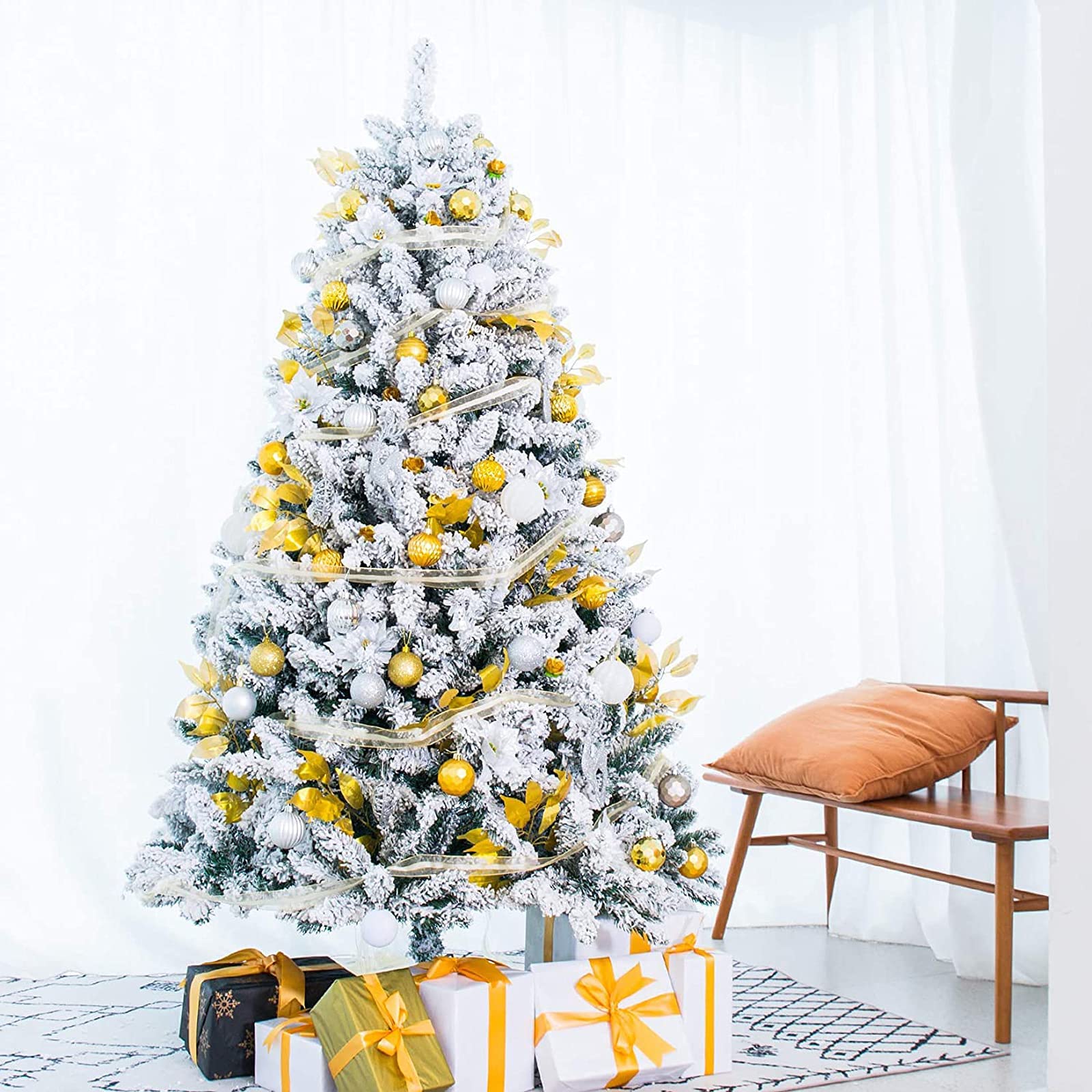 Amazon.co.jp: 雪に群がった人工的なクリスマスツリー、雪の効果を持つ