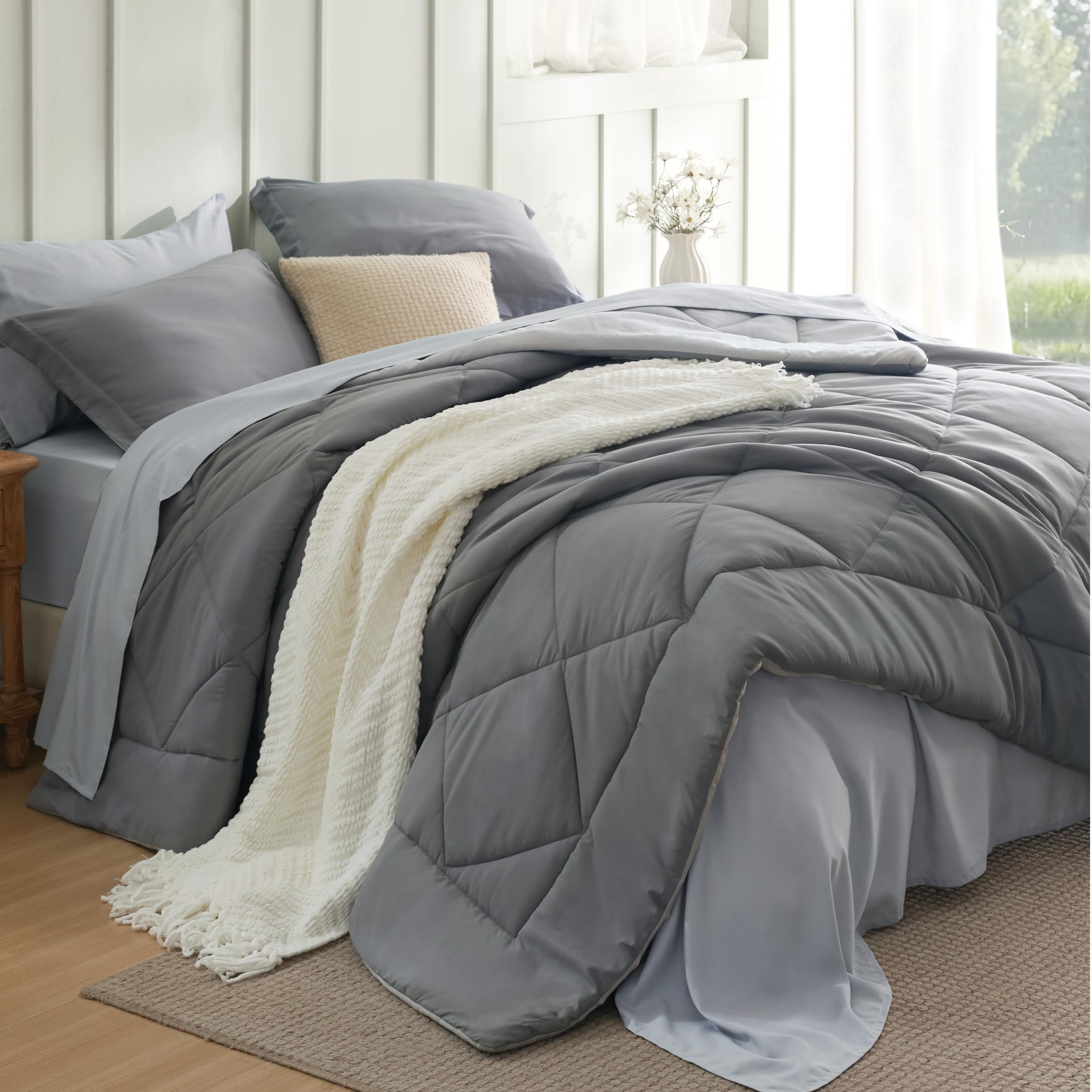 Bedsure King Size Comforter Set - 7 Pieces Reversible Grey Bedding, King Size Bed Set for All Seasons, Bed in a Bag with Down Alternative Comforter, Sheets, Pillowcases & ShamsBedsure King Size Comforter Set - 7 Pieces…