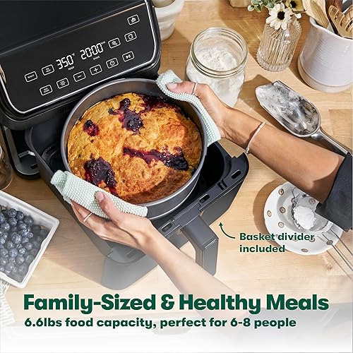 Miniatura 4 de Freidora de aire digital BELLA de 8 cuartos con tecnología TurboCrisp, canasta de cocción antiadherente de tamaño familiar grande y bandeja para