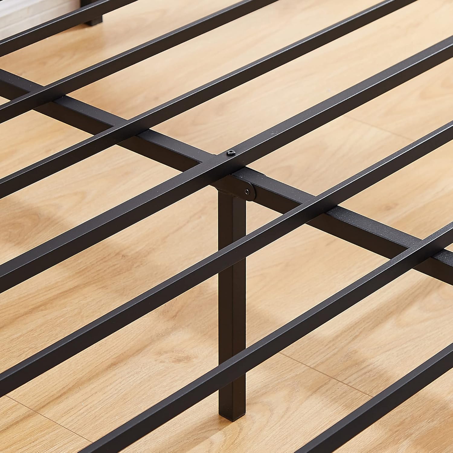 VECELO Queen Size Platform Bed Frame with Wood Headboard/Mattress Foundation/Premium Steel Slats Support/No Box Spring Needed,Grey Slate(Square)