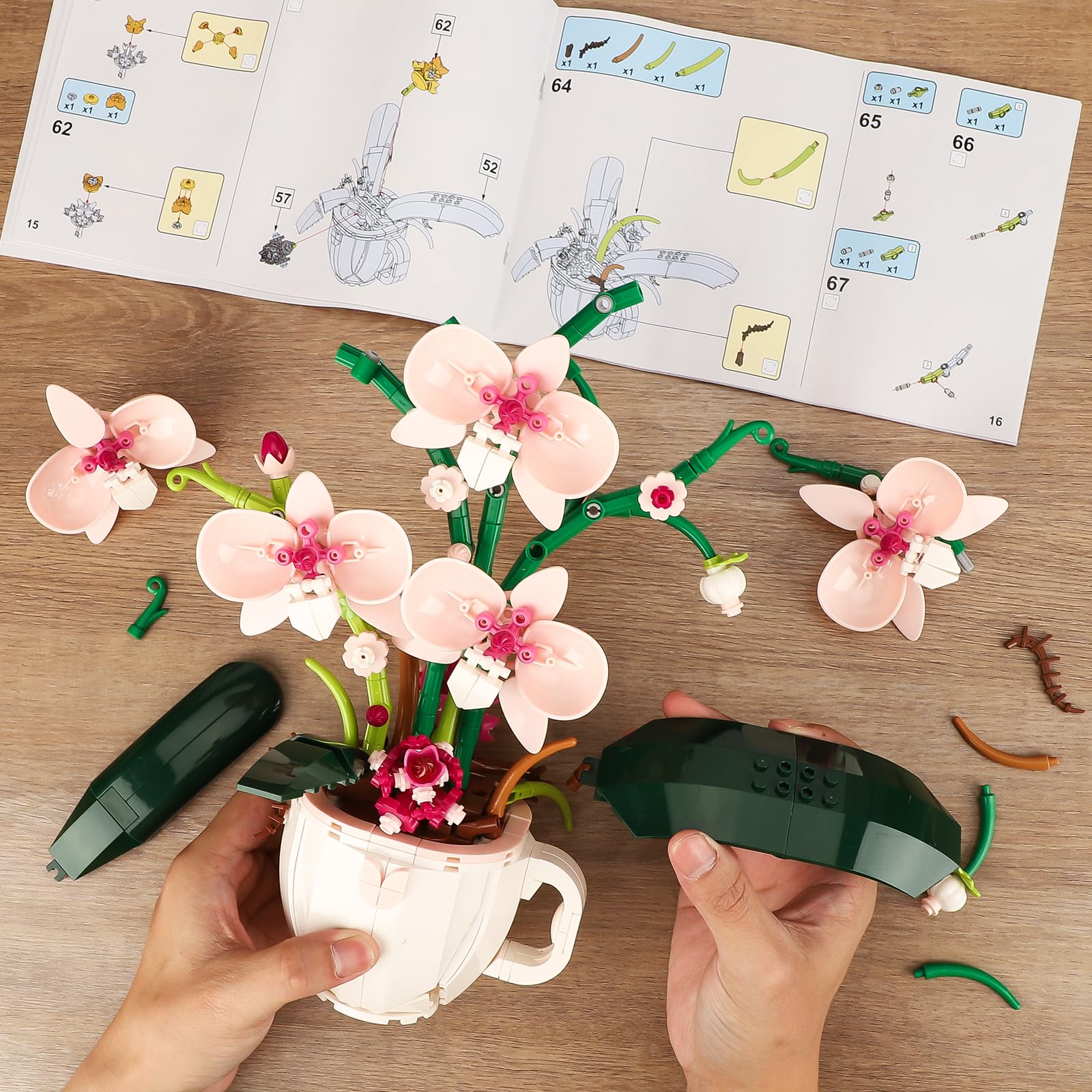 QLT QIAOLETONG Orchidea Rosa Fiori In Mattoncini – 567 Pezzi, Set Da Costruzione, Pianta Finta, Decorazione Per Casa, Regalo Per Ragazze 8+ Anni