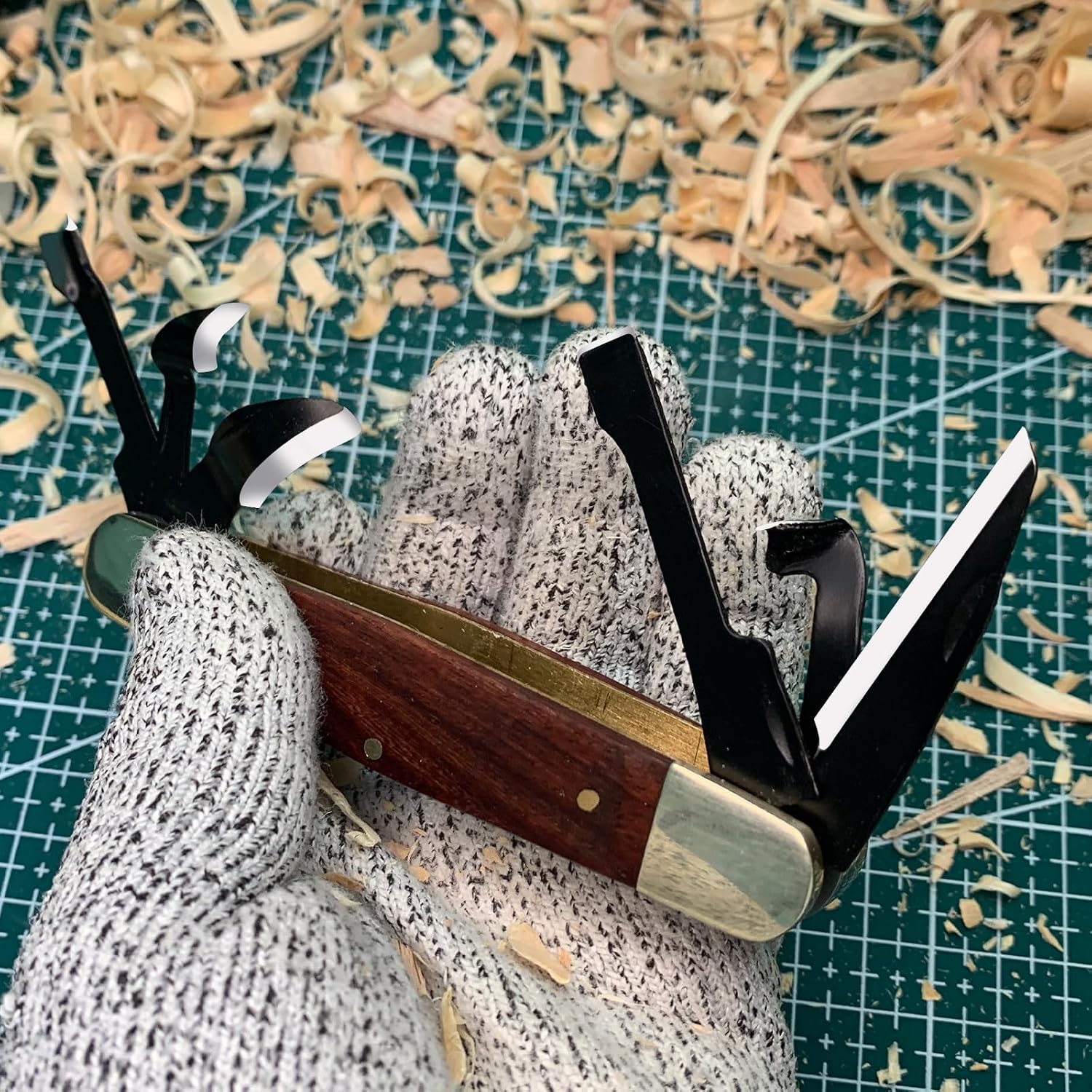 Splinter Carvin' 6in Traditional Folding Whittling Knife with 1.5in Detail Blade, Sawcut Handle, Nickel Silver Bolsters, and Convenient Size for Carving, Camping, EDC, and Outdoors (Brown)