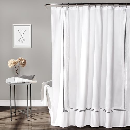 Half Moon Hotel Collection cortina de regadera disponible en Yaxa Colombia