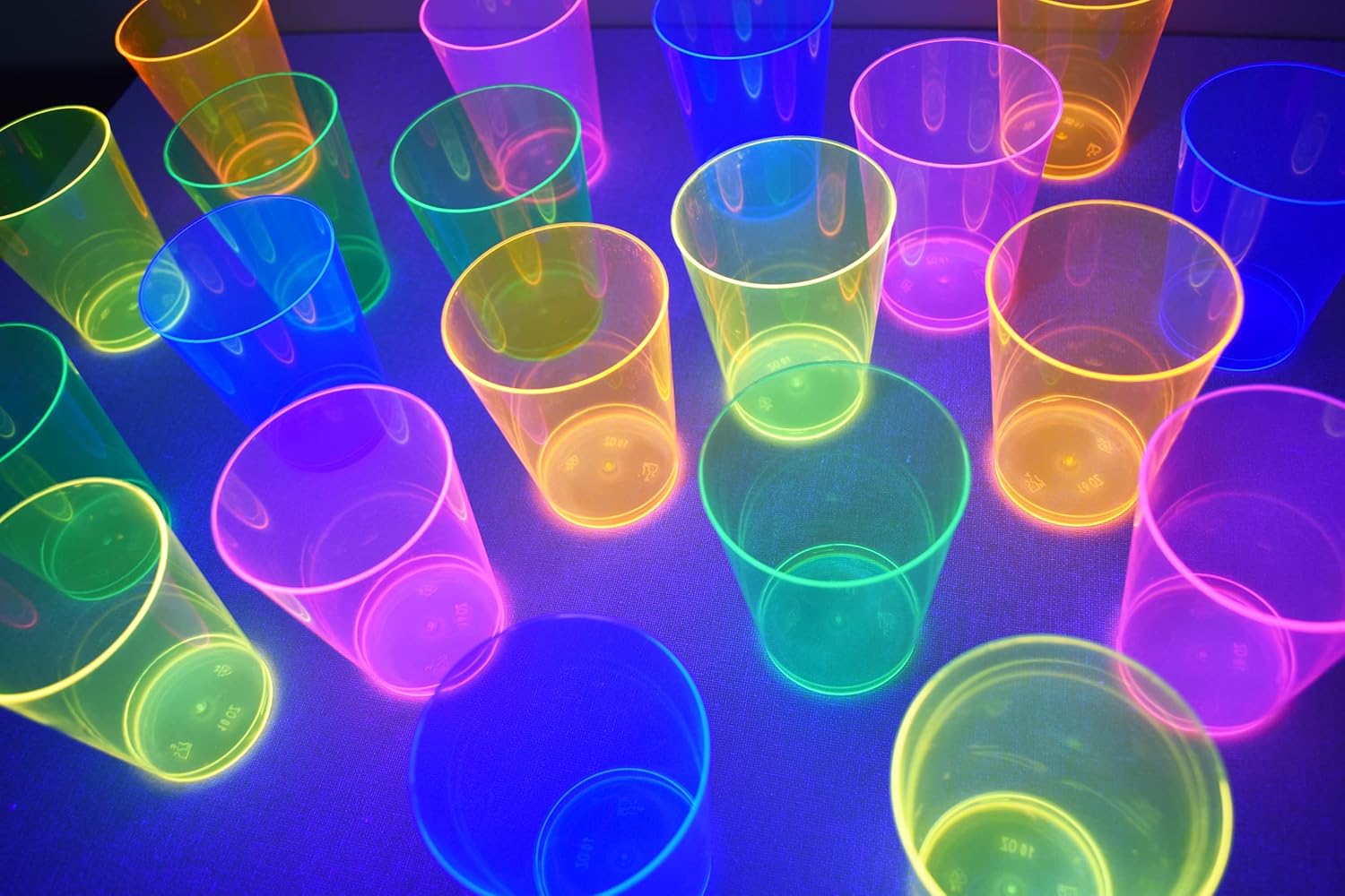 DIRECTGLOW LLC 100ct Blacklight Reactive 10oz Party Cups + 5 Blacklight Balloons (Neon Assorted)