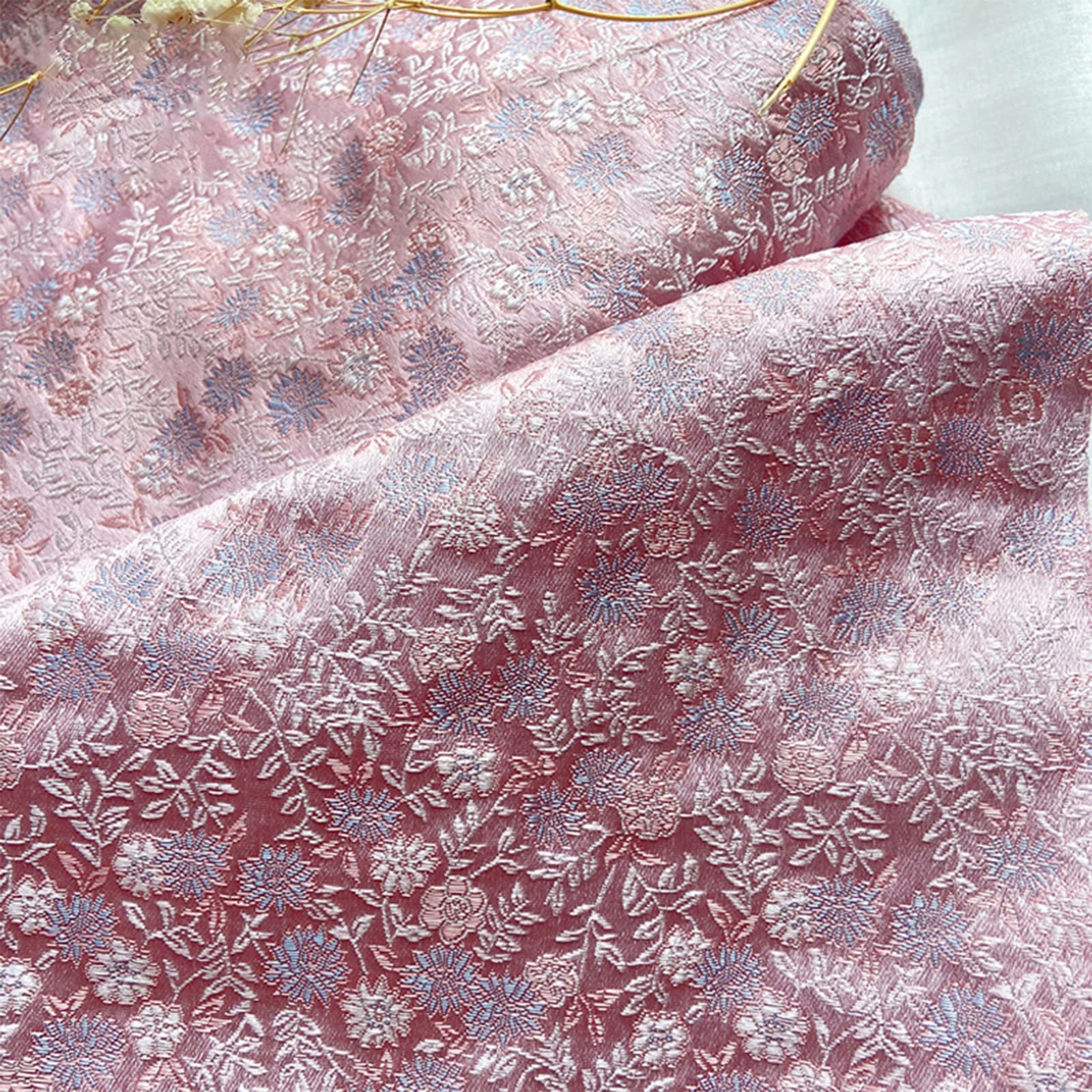 Tissu brocart doux satin jacquard de soie rose au mètre pour couture style chinois