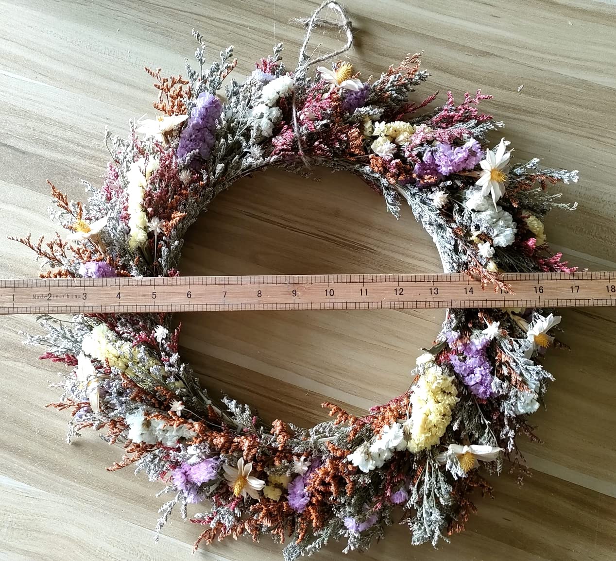 Rustikaler Natur-Blumenkranz, 43 cm, willkommene, trocken hängende Girlande für Haustür, Fensterdekoration