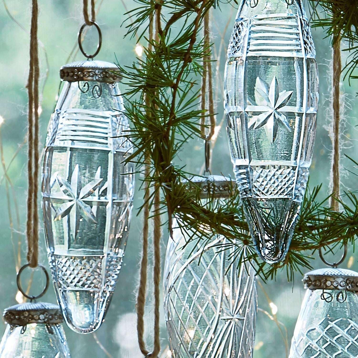 Loberon Weihnachtsschmuck 6er Set Loulay, klar | feine Stern- & Rankenschliffe - mundgeblasen - winterliche Zapfenform - Weihnachten - Weihnachtsdeko - Christbaumschmuck