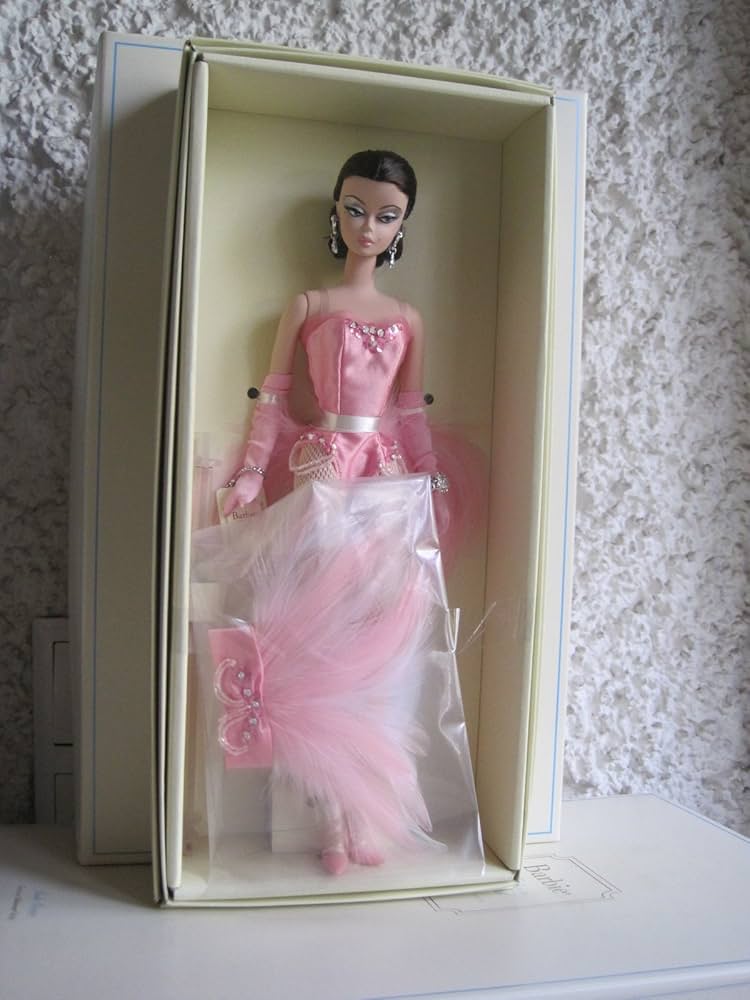 Amazon.co.jp: バービーThe Showgirl Barbie Doll 輸入品 L9597