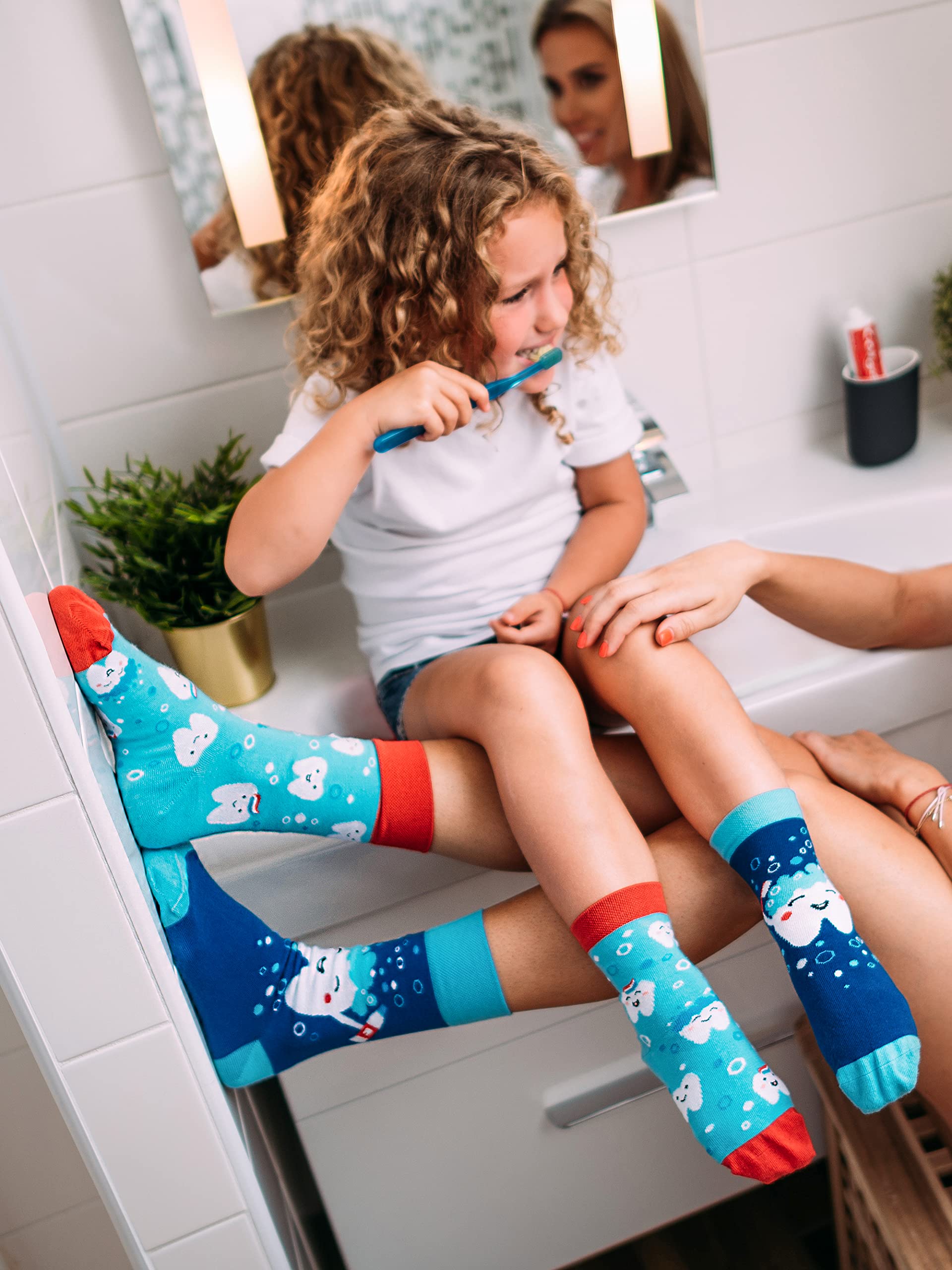 Dedoles Calzini Unisex Donna Uomo & Bambini Calze Cotone con tanti Design divertenti Calcio Bicicletta Piante Cavalli Regalo sinistra destra diversi