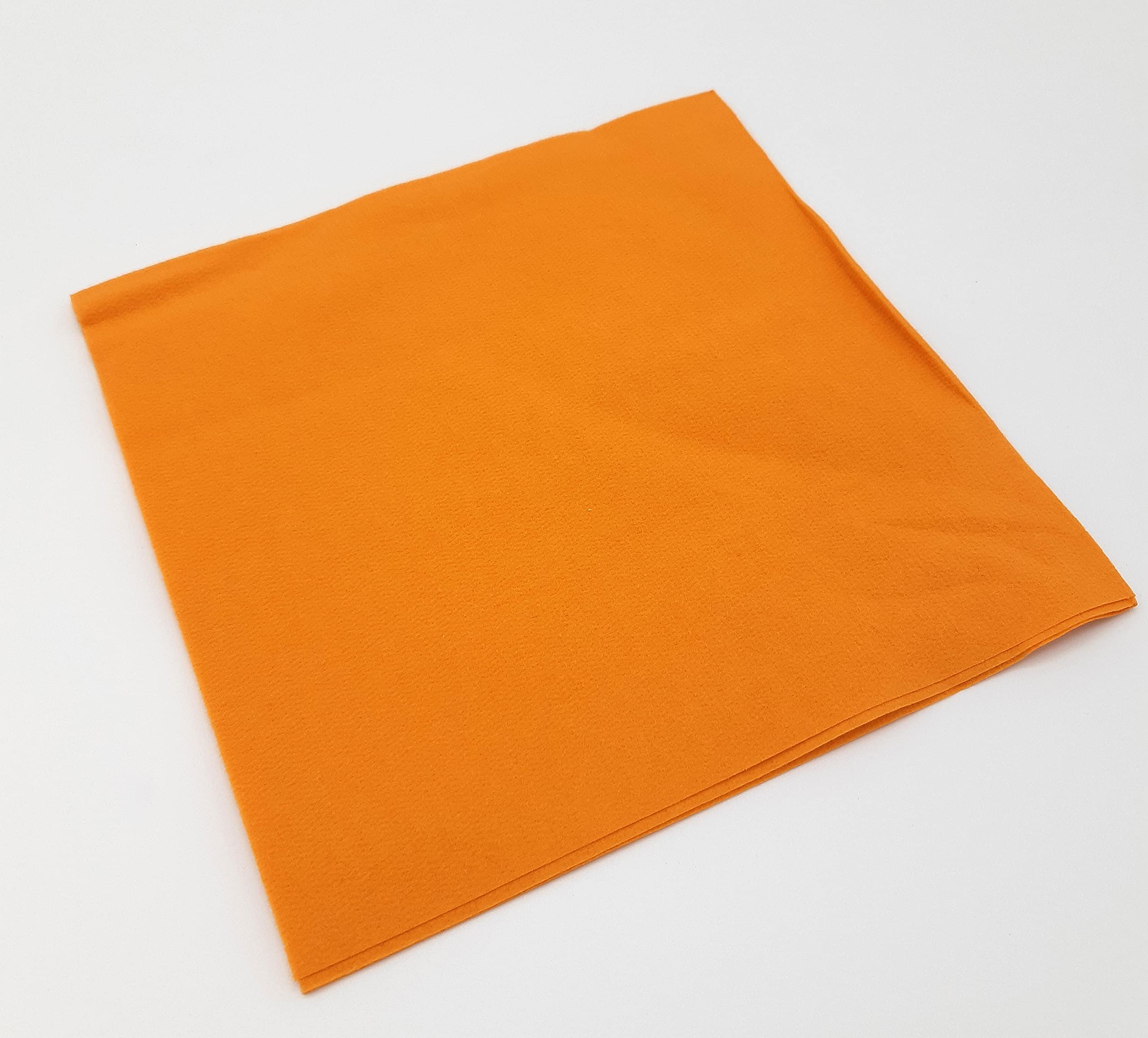 400 SERVIETTES DE TABLE EN PAPIER JETABLES AIRLAID - 8 PAQUETS DE 50 SERVIETTES - MELODIE ORANGE - 40 x 40 CM