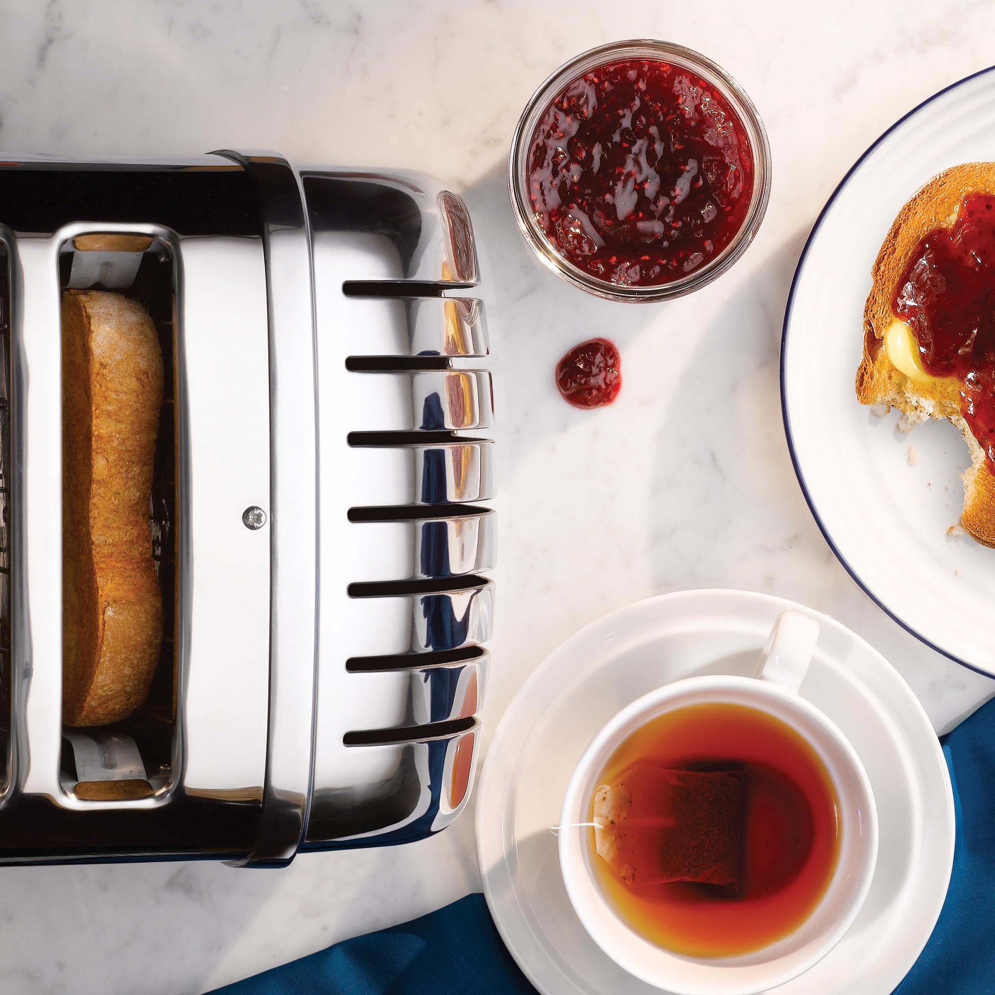 Dualit - Grille-pain Dualit Vario 6 tranches 3 kW 60144, inox - Faites griller 2, 4 ou 6 tranches avec sélecteur de fentes ; 220(H) x 460(l) x 210(P) mm, tiroir à miettes, patins en caoutchouc, E972