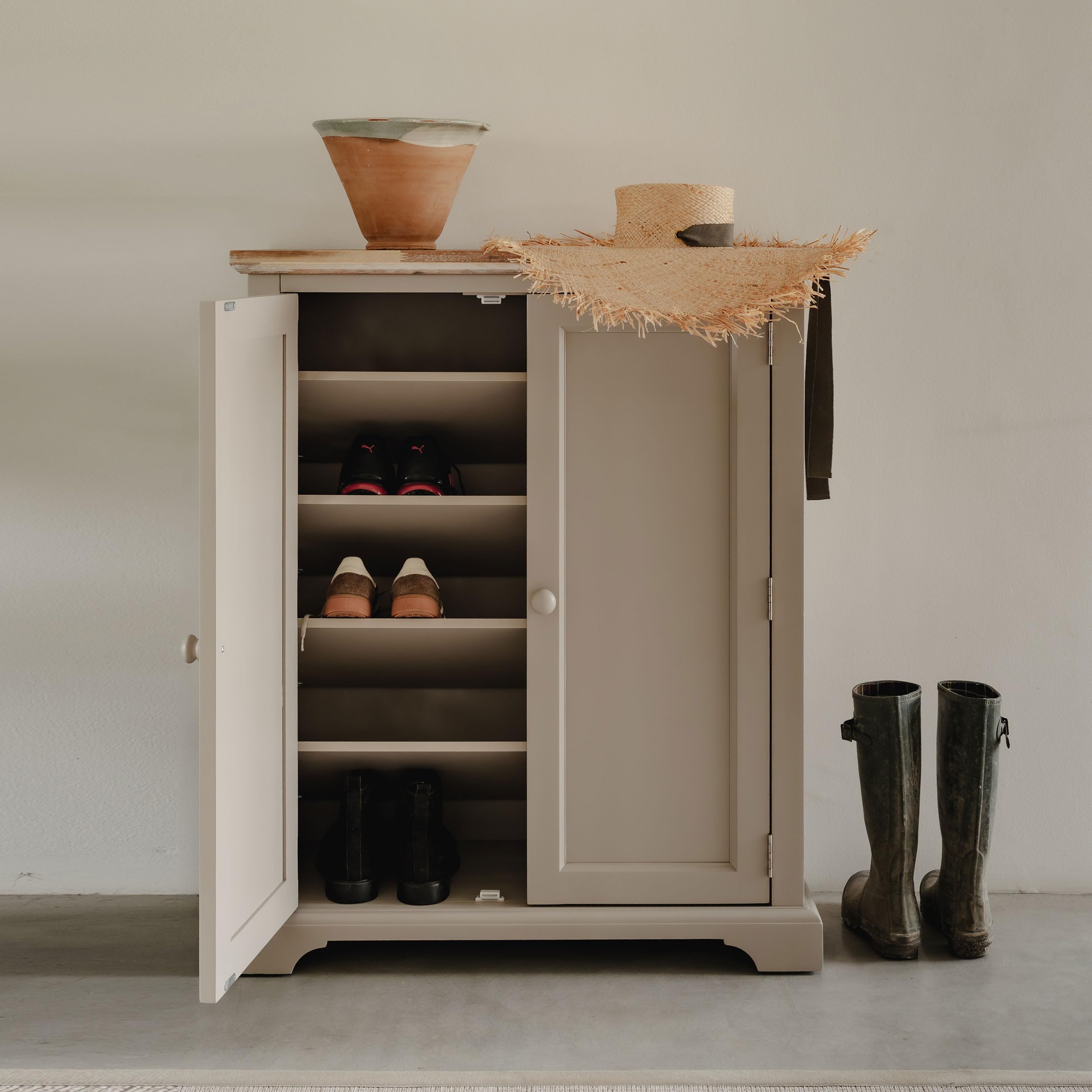Statement Furniture Truffle Florence Shoe Storage Cabinet | Wooden Shoe Rack | Hallway Shoe Organiser With 2 Doors | Fully Assembled Shoe Storage Unit | Hallway Entryway Furniture