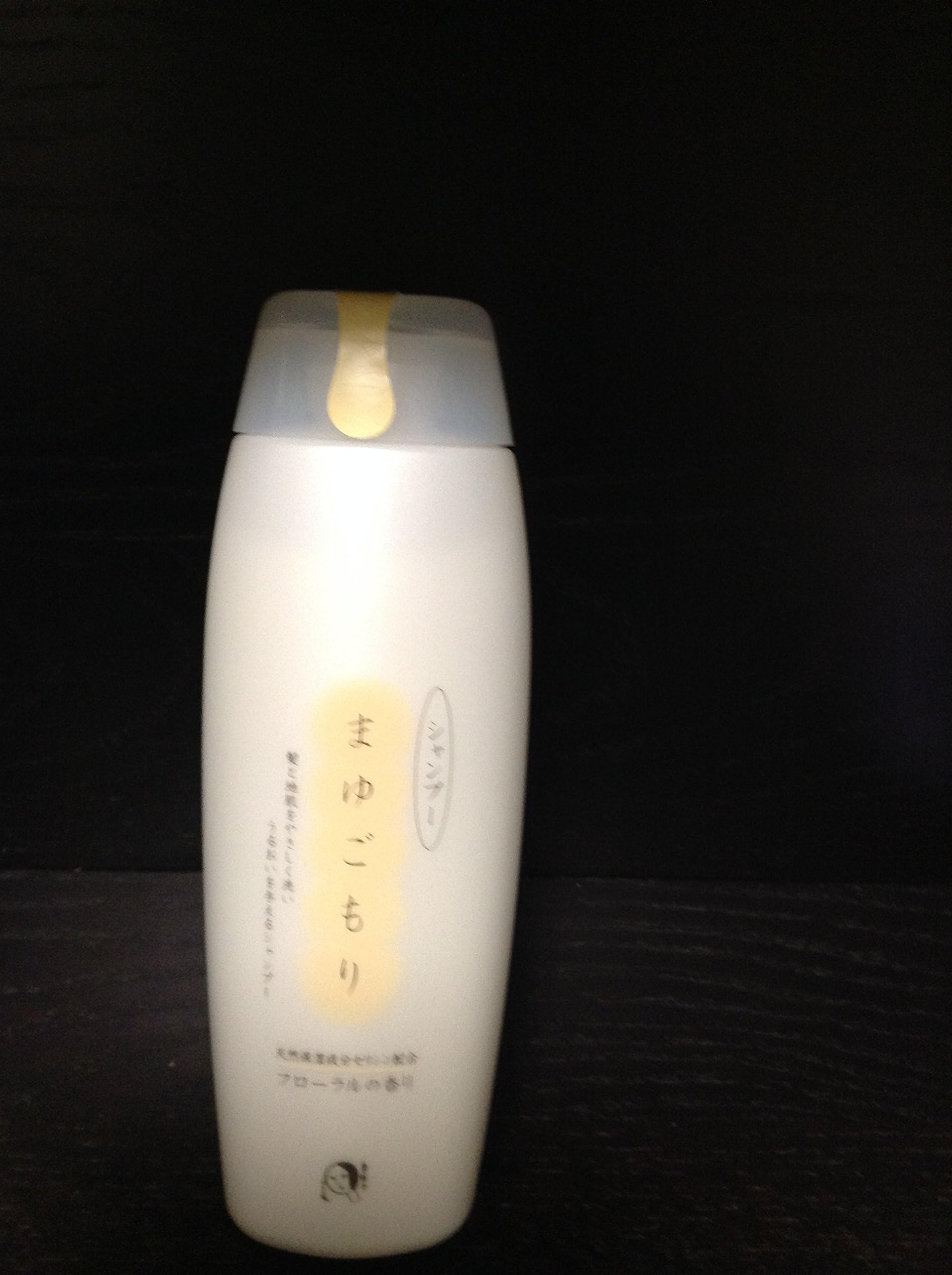 Silky Smooth Moisturizing Shampoo (Japanese High-End Brand)