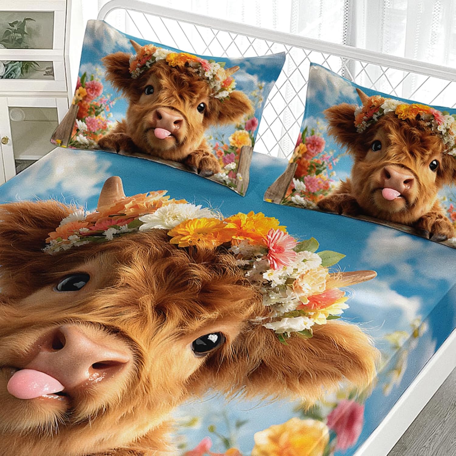 AILONEN Kids Highland Cow Fitted Sheet Set Full Size, Floral Cattle Printed Fitted Sheet & 2 Pillowcases,Kawaii Animal Bedroom Decor Bedding Set 3Pcs for Girls Boys