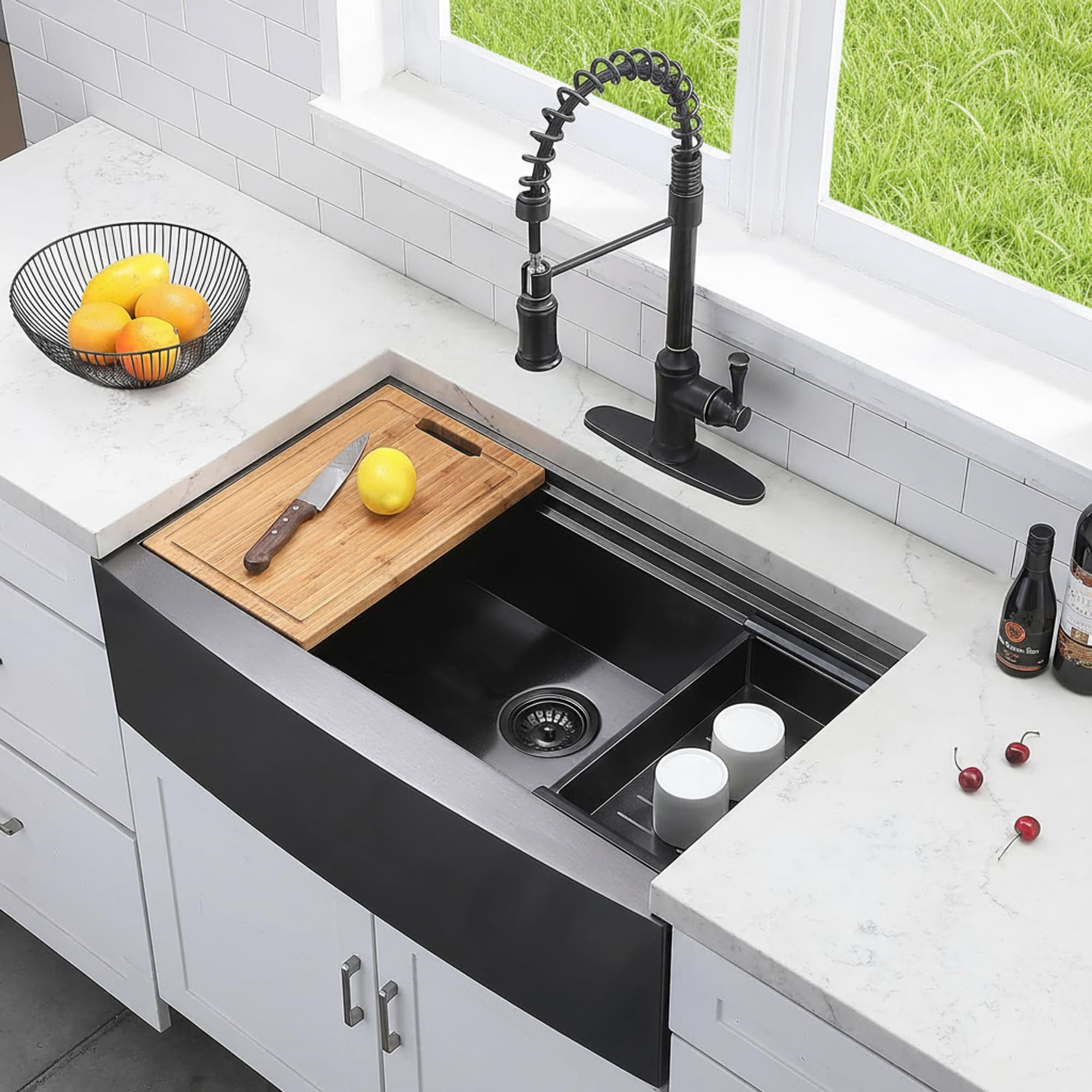 33 inch Black Farmhouse Sink, 16 Gauge Ledge Stainless Steel Rustic Farmhouse Sink Apron Front Undermount Farm Kitchen Sink with Accessories Farmers Sink Rustic Farmhouse Kitchen Sink