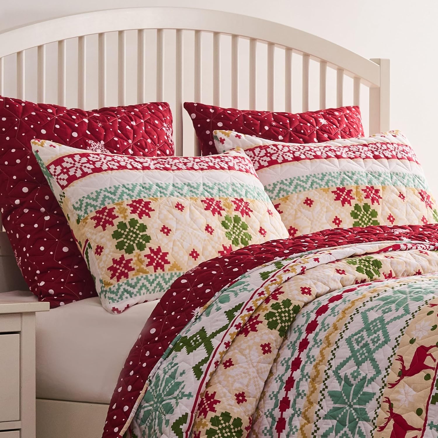 Greenland Home Fashions Fair Isle Quilted Pillow Sham, Standard 20x26-inch, Snow