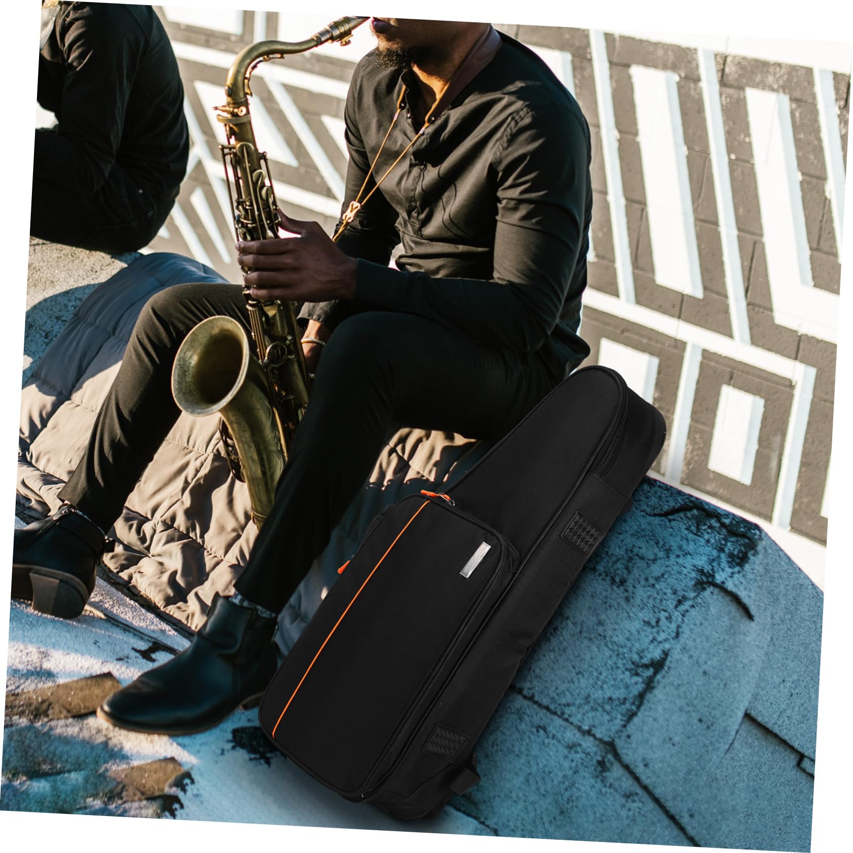 Toddmomy Saxophone Bag Thickened Oxford Fabric Backpack with Double Shoulder Straps Shockproof Design for Easy Carrying for School Concerts Music Rooms