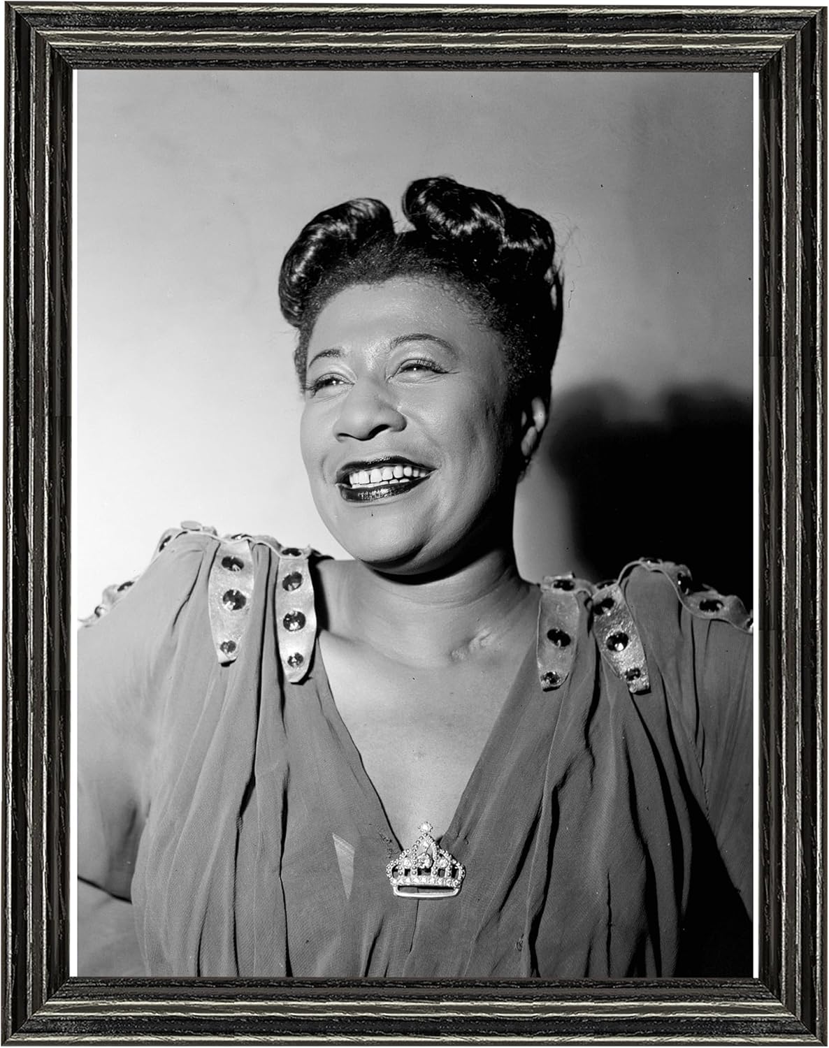 Ella Fitzgerald Photograph in a Black Frame - Historical Artwork from 1946 - (5" x 7") - Semi-Gloss
