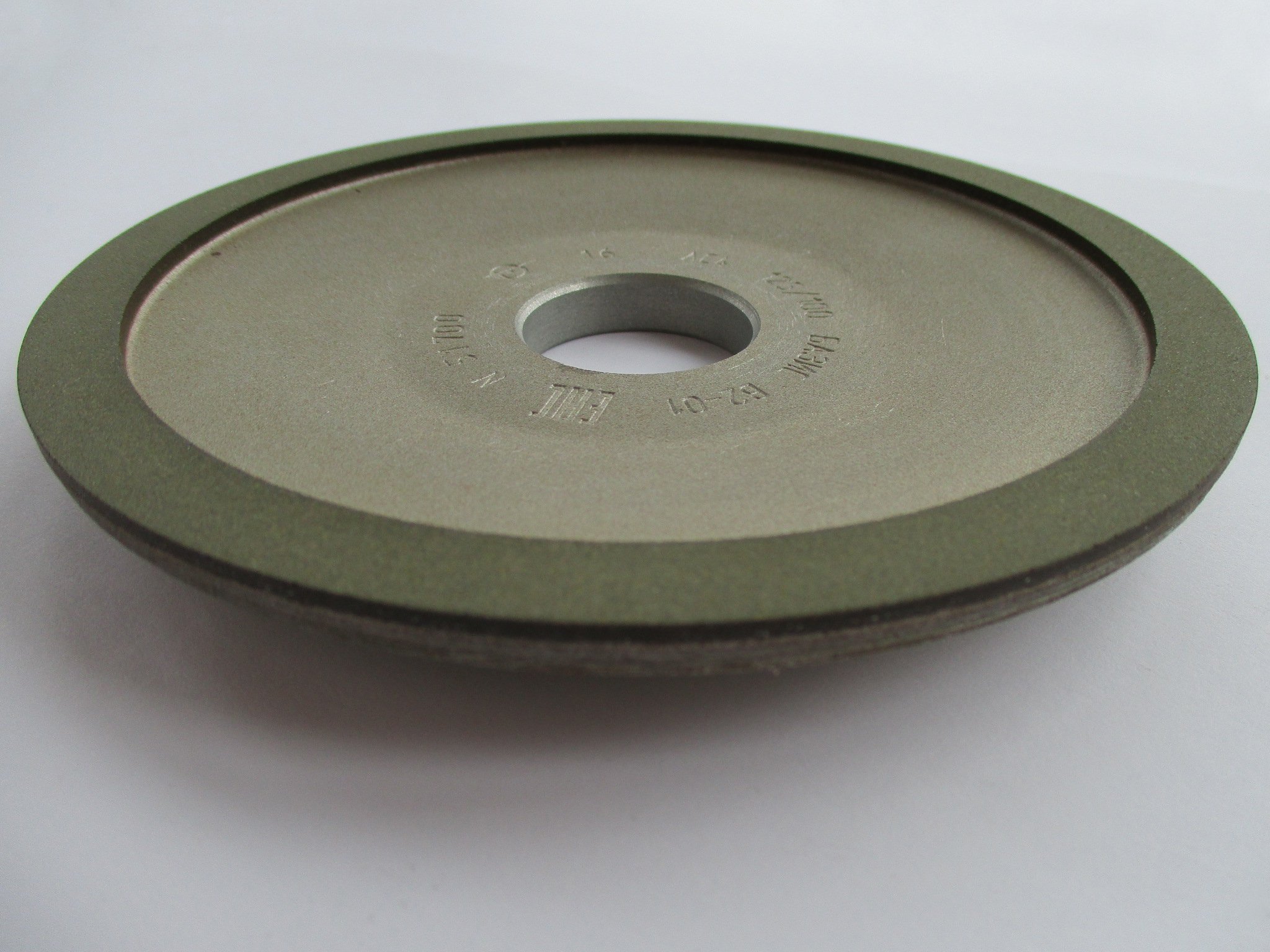 Diametro 6 pollici (150 mm.) Foro 3,2 cm (32 mm.) Larghezza: 1 cm (10 mm.) Tipo: 12A2-20 piatto diamante mola (160/125 micron = 120 grana)